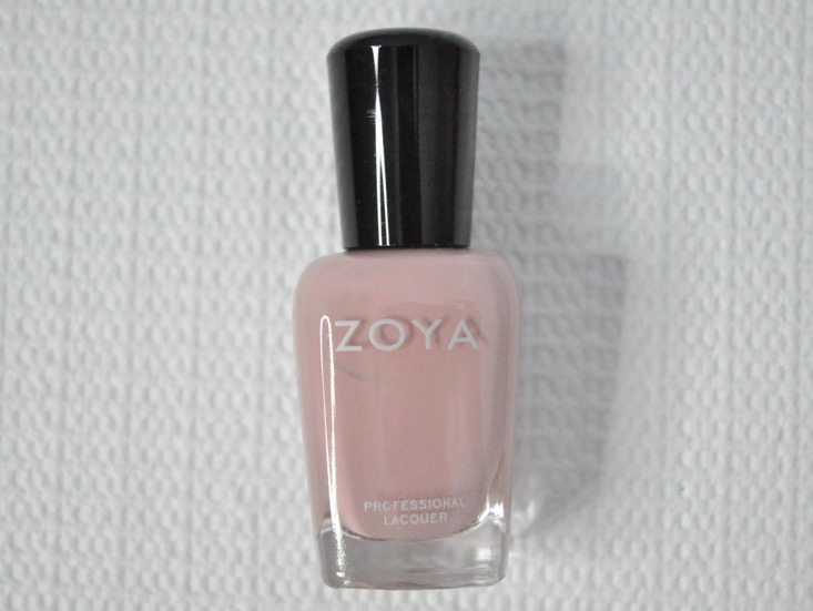 essence-beauty-box-september-2016-zoya