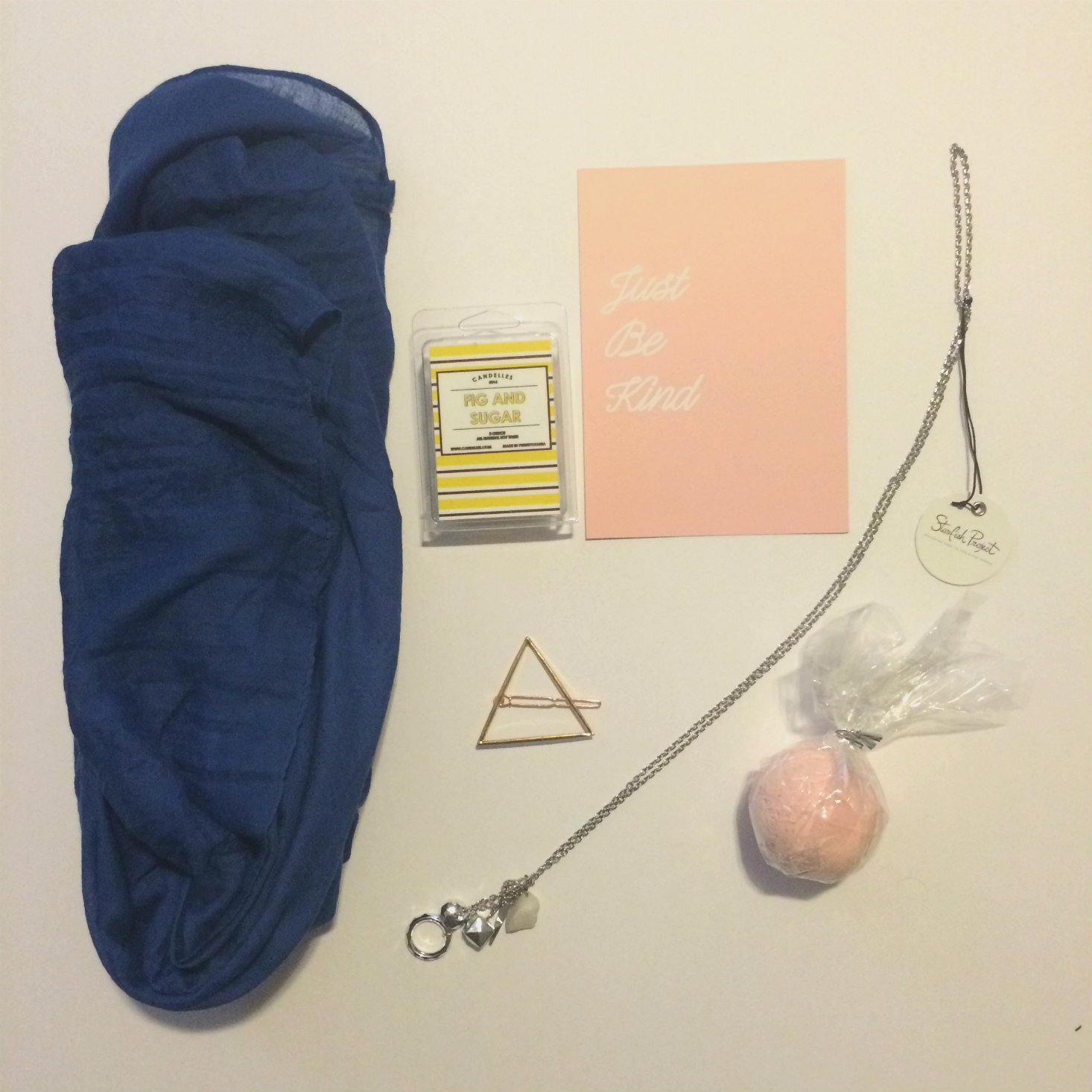 What's inside a MissionCute box? Read our review of the August 2016 box to find out!