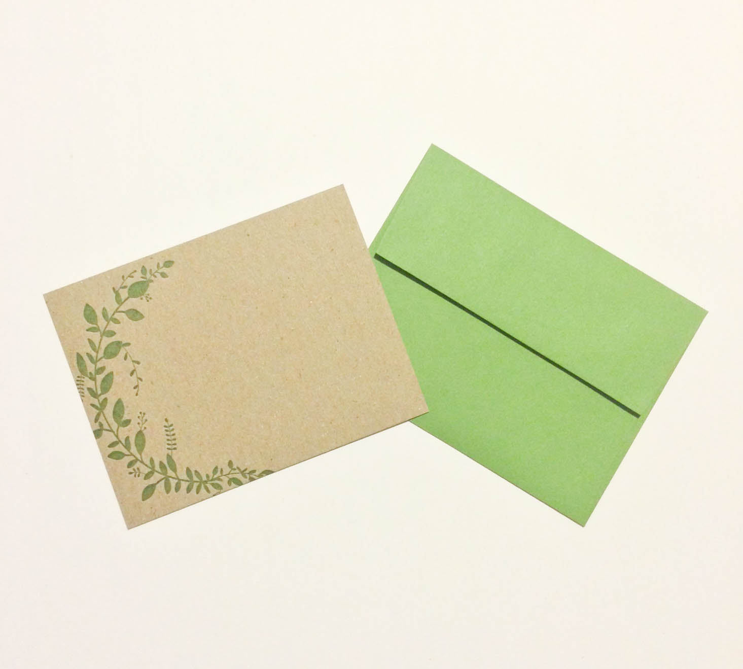 idea-chic-stationery-september-2016-leaves
