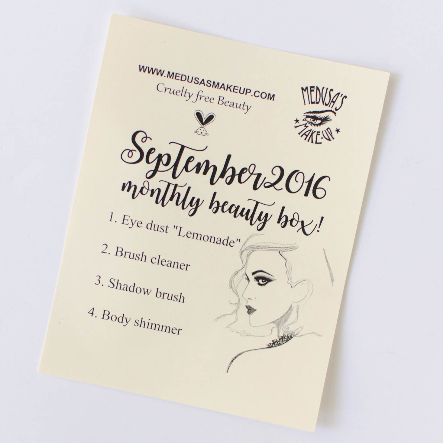 medusas-makeup-monthly-beauty-box-september-2016-002