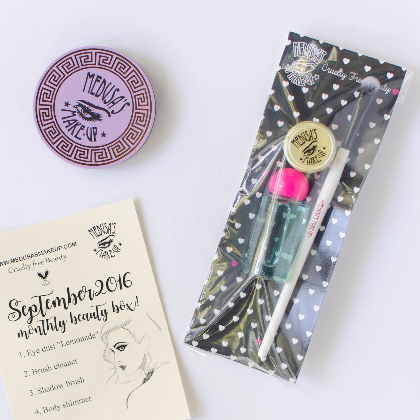 medusas-makeup-monthly-beauty-box-september-2016-004