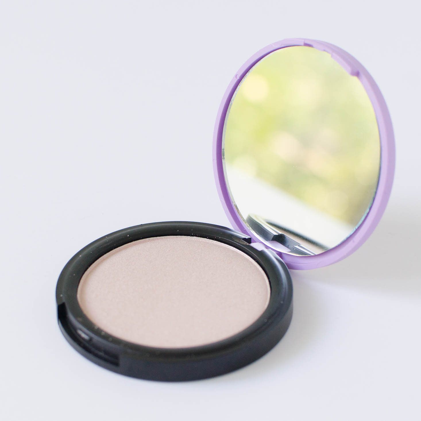 medusas-makeup-monthly-beauty-box-september-2016-011