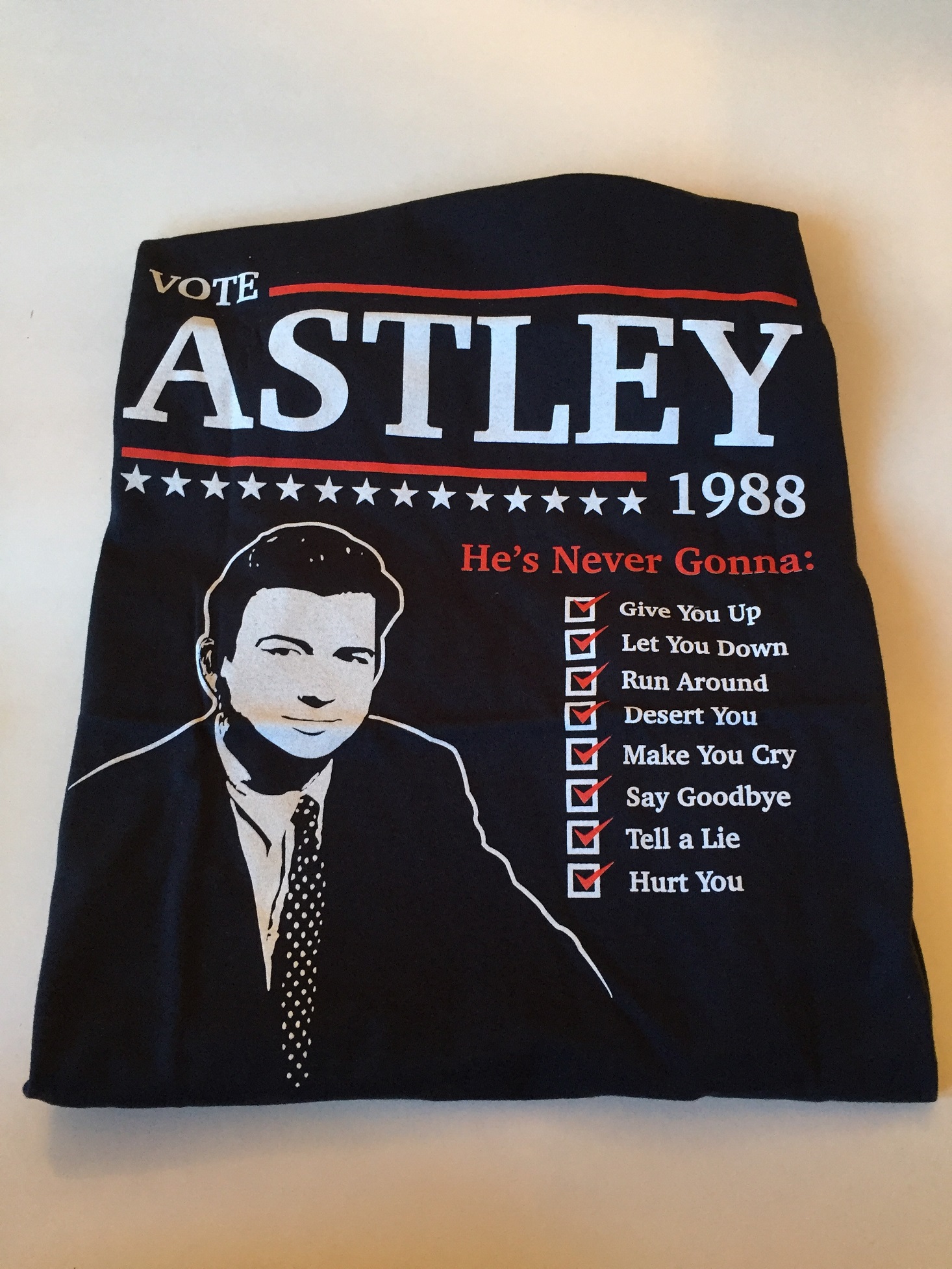 retro-pop-80s-box-september-2016-shirt