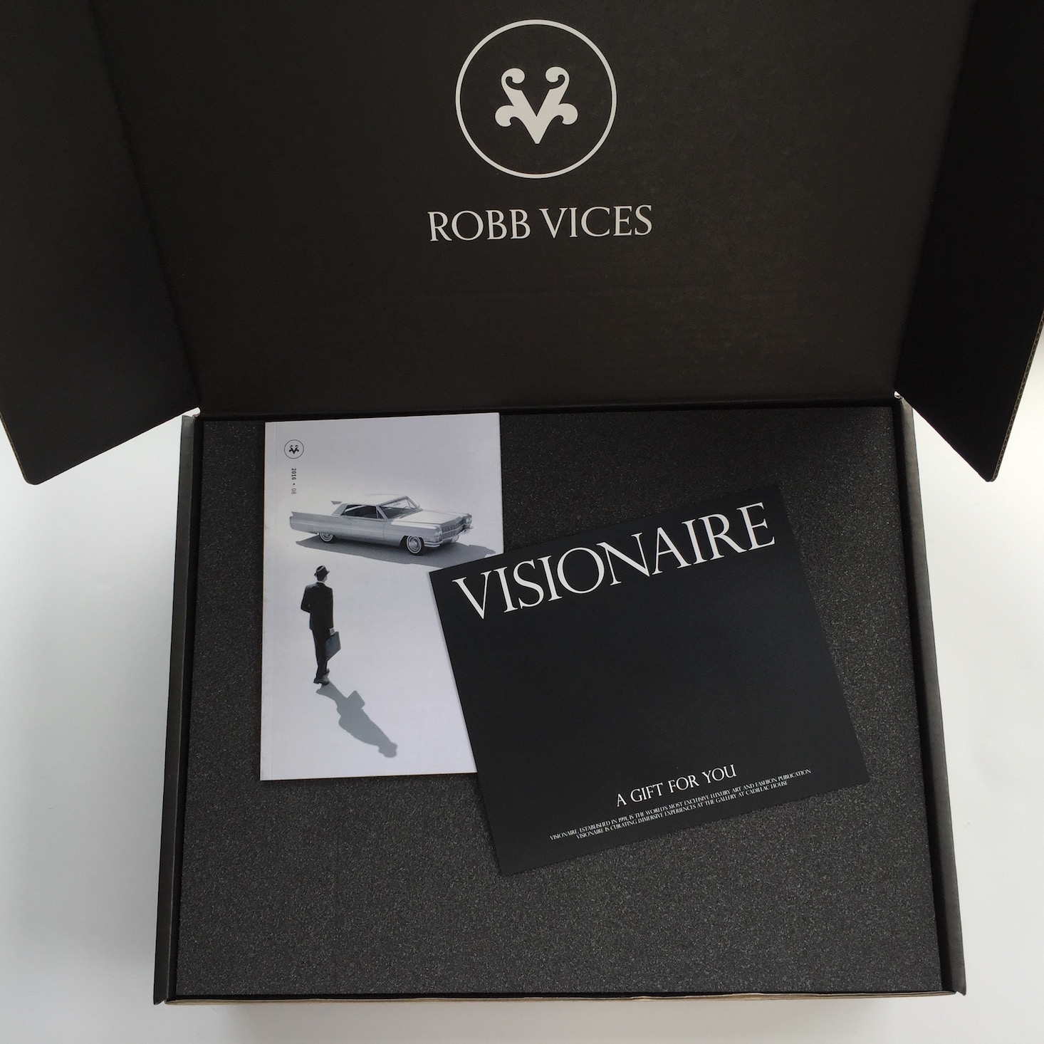 RobbVices-August-2016-Inside