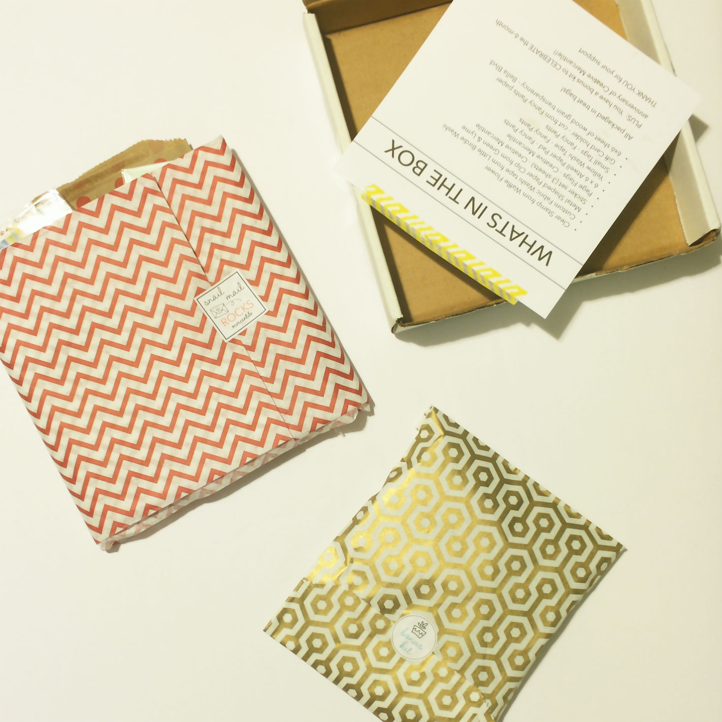 What craft supplies are inside the September Creative Mercantile Mail subscription box? Read our review to find out!