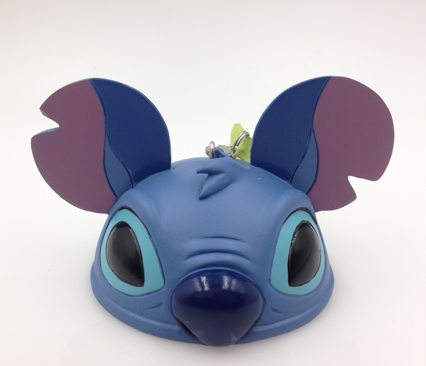 disney-park-pack-holiday-edition-stitch_hang2