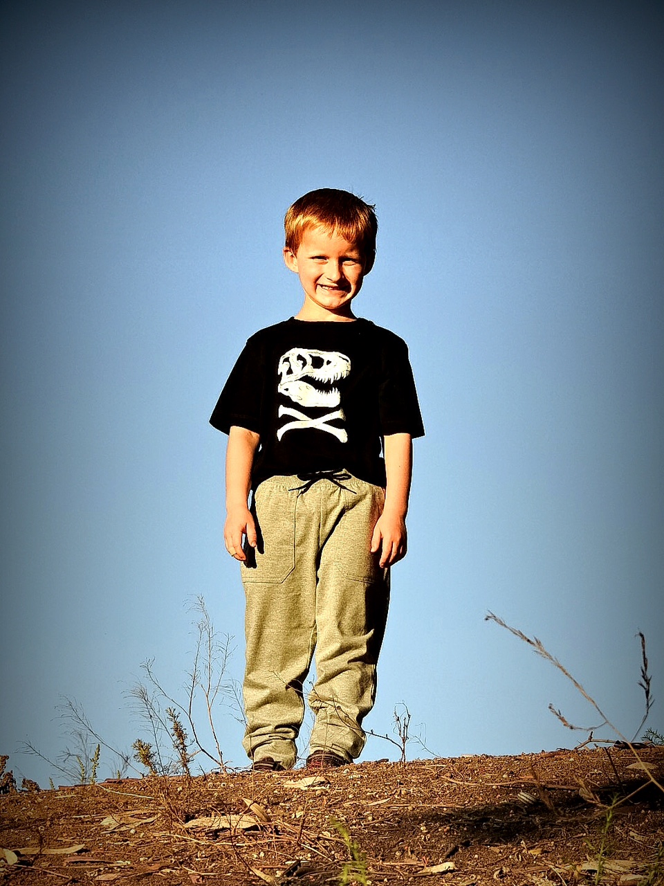 fabkids_august_dino_skull_outfit1