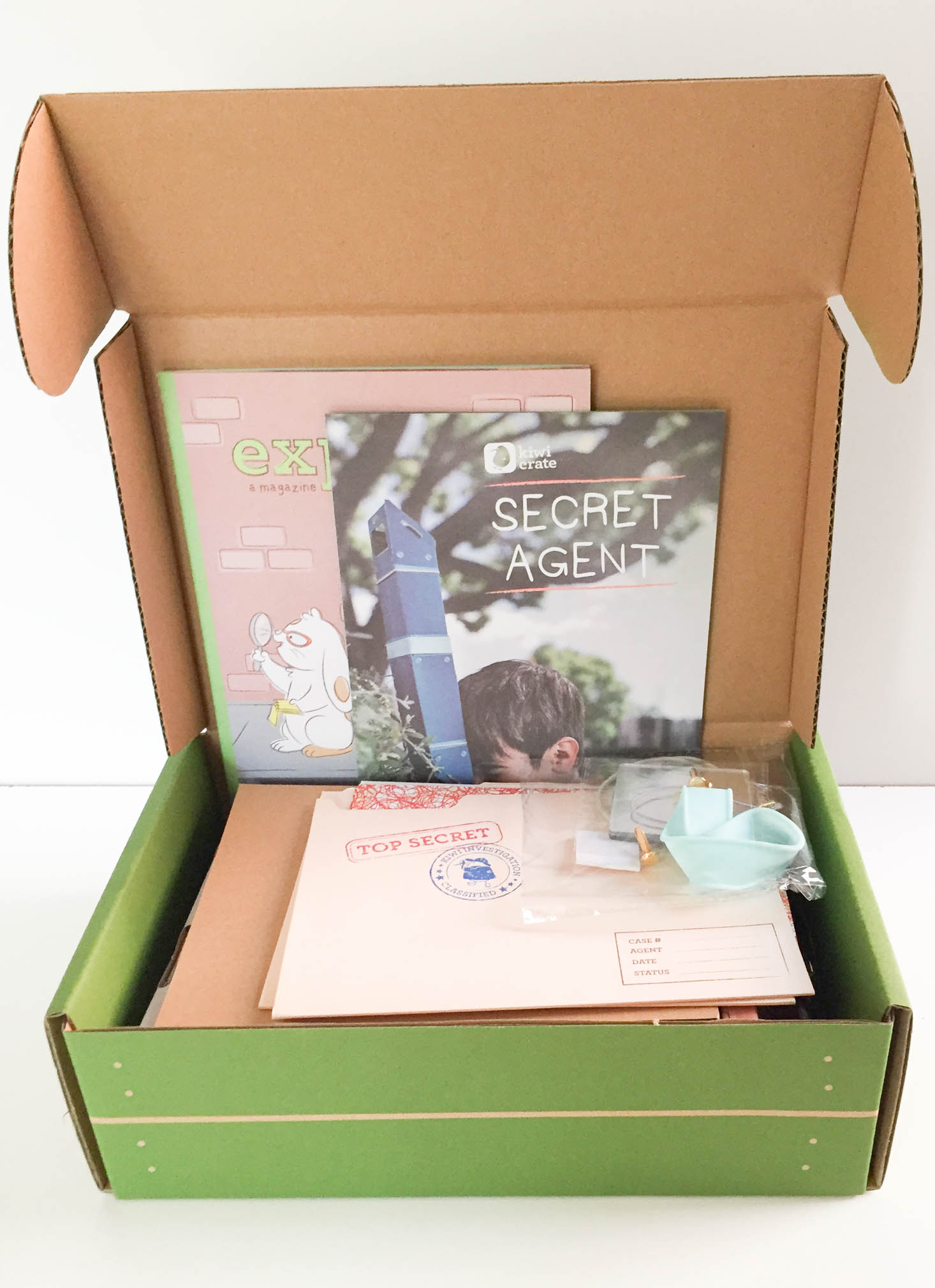 kiwi-crate-september-2016-inside-box