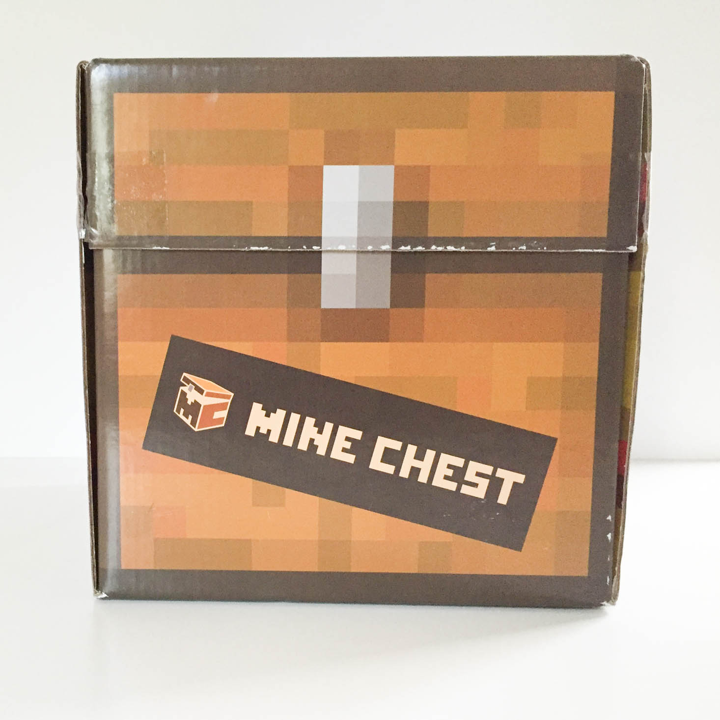 mine-chest-september-2016-box