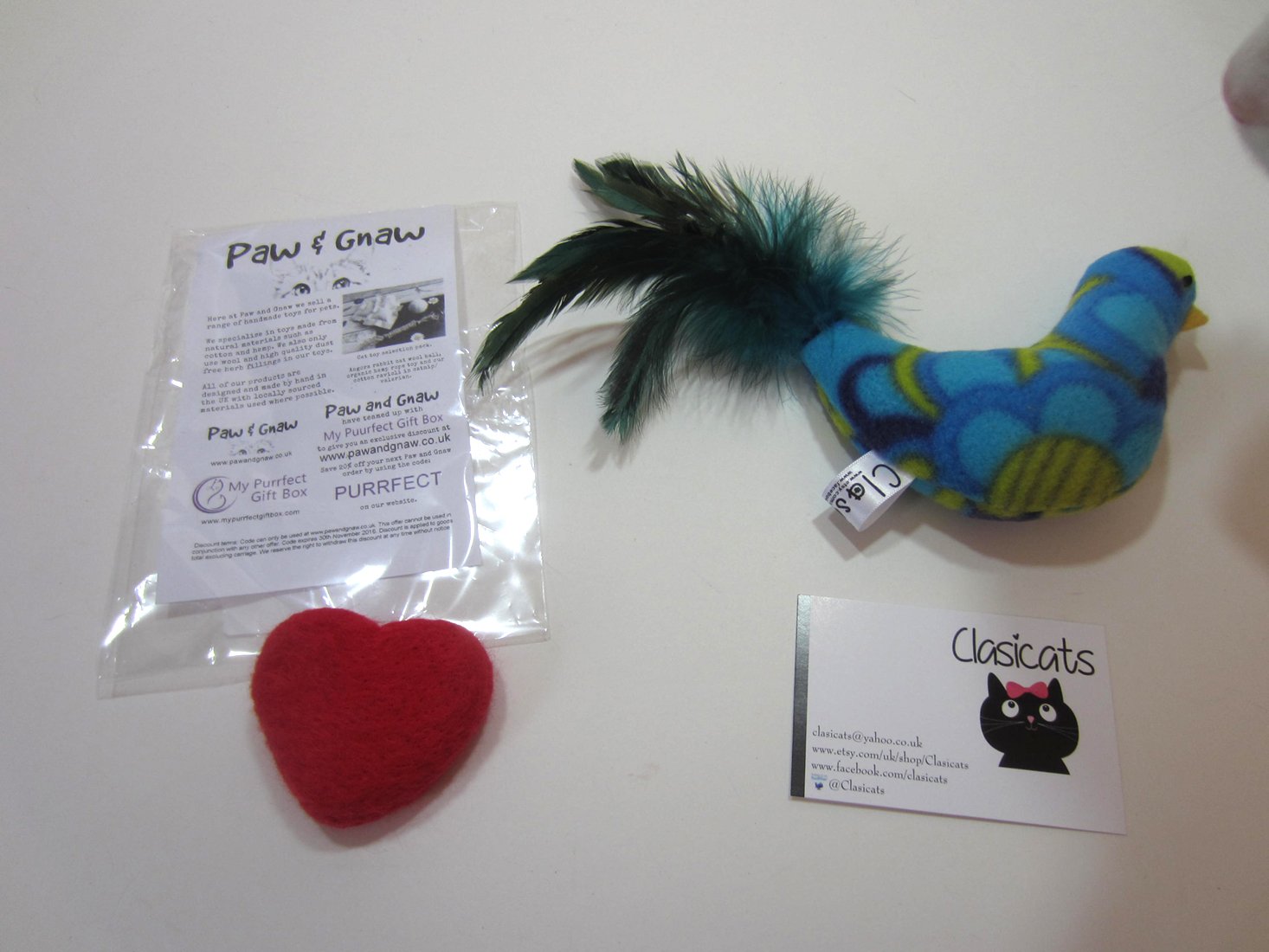 mypurrfectgiftbox-september-2016-toys