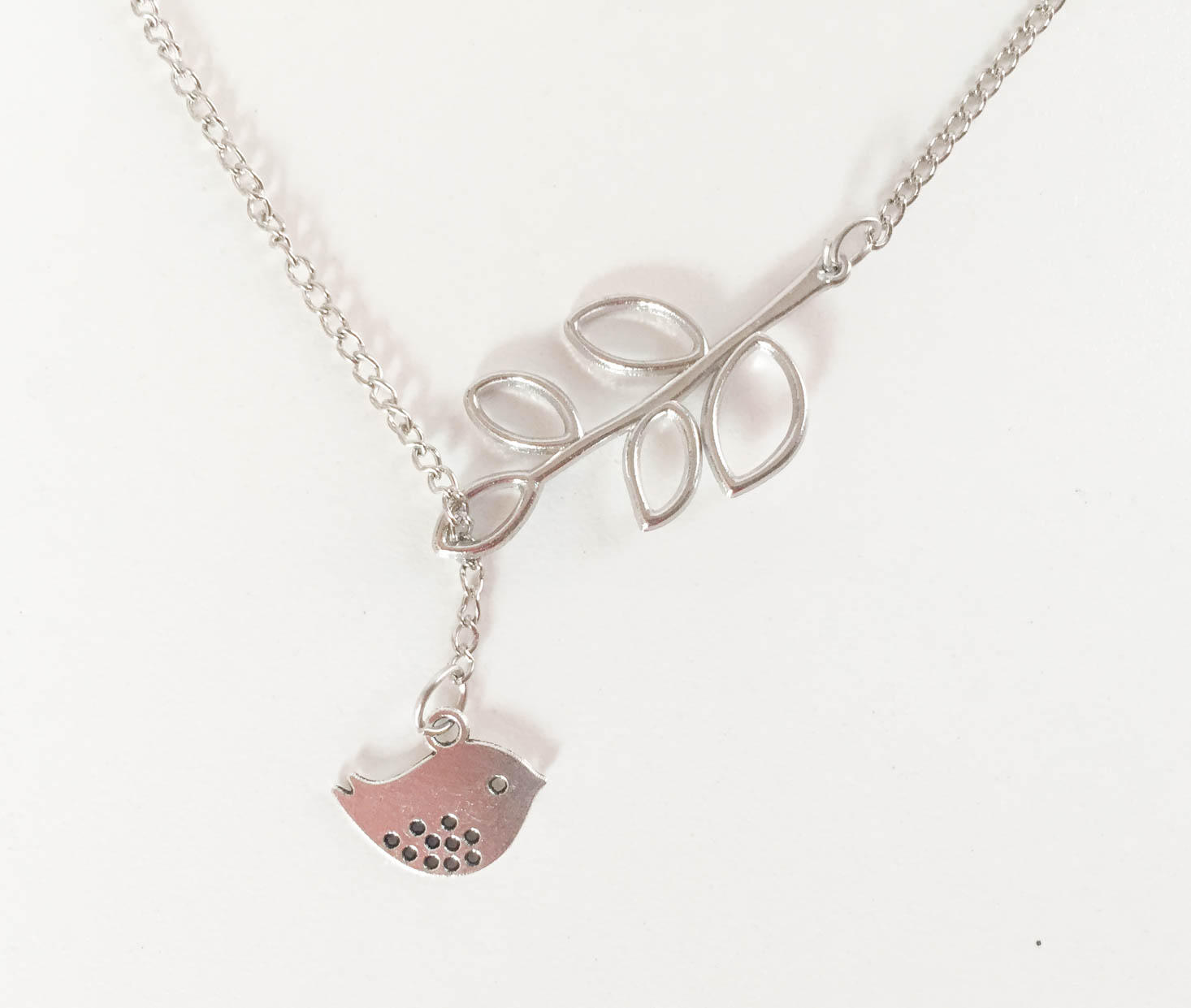 peaches-petals-september-2016-necklace-2