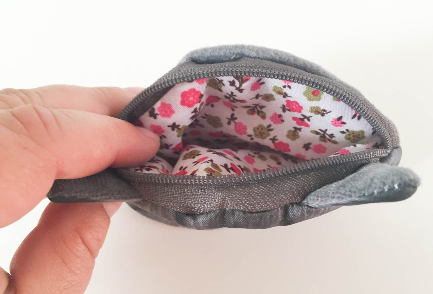 peaches-petals-september-2016-purse-2