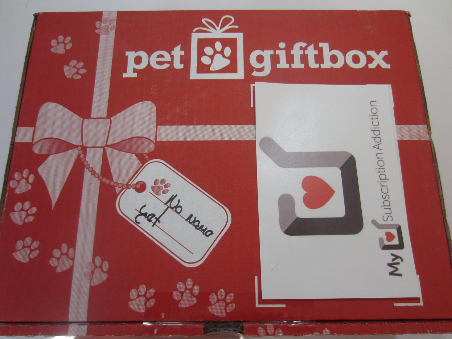 petgiftboxdog-september-2016-box