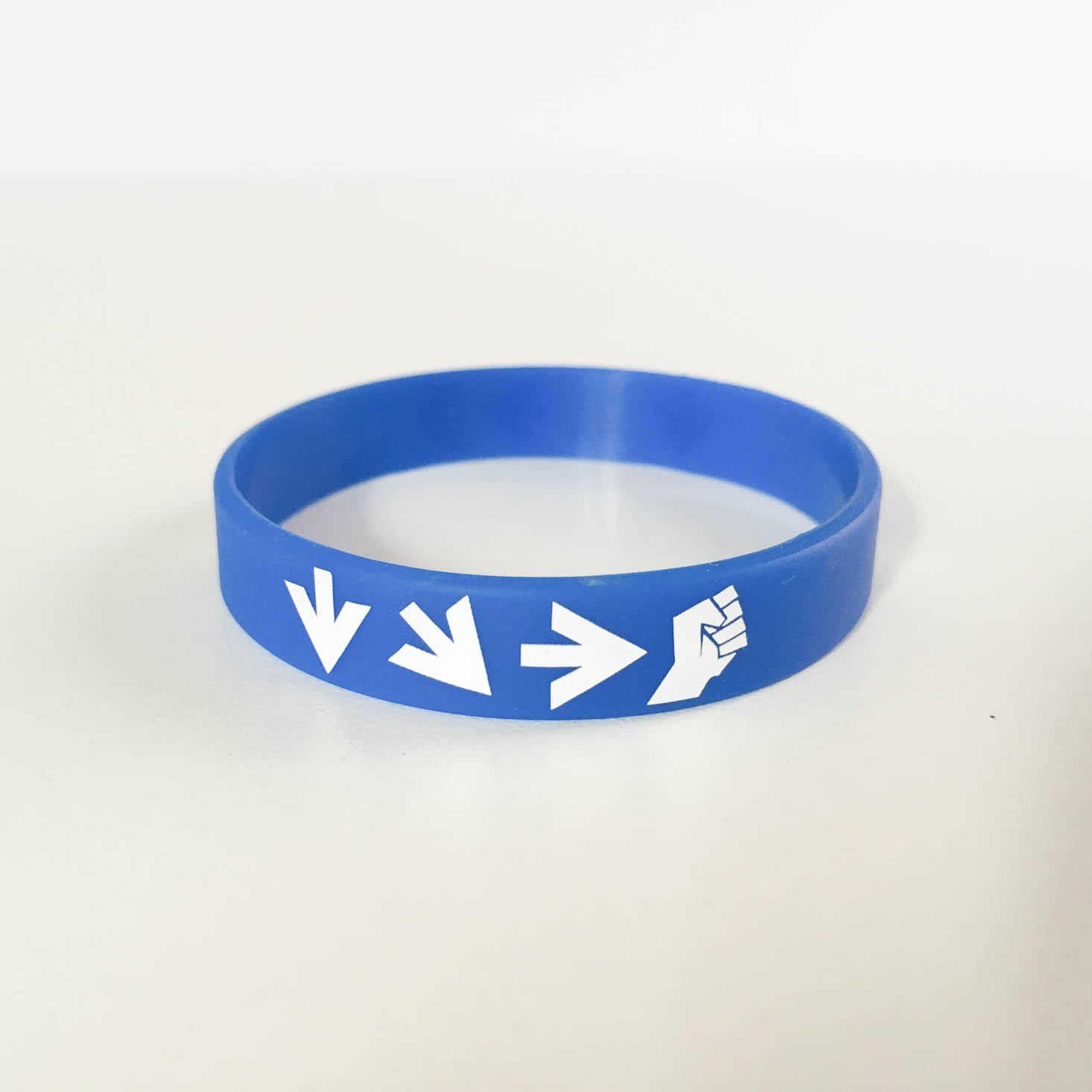 super-geek-september-2016-bracelet