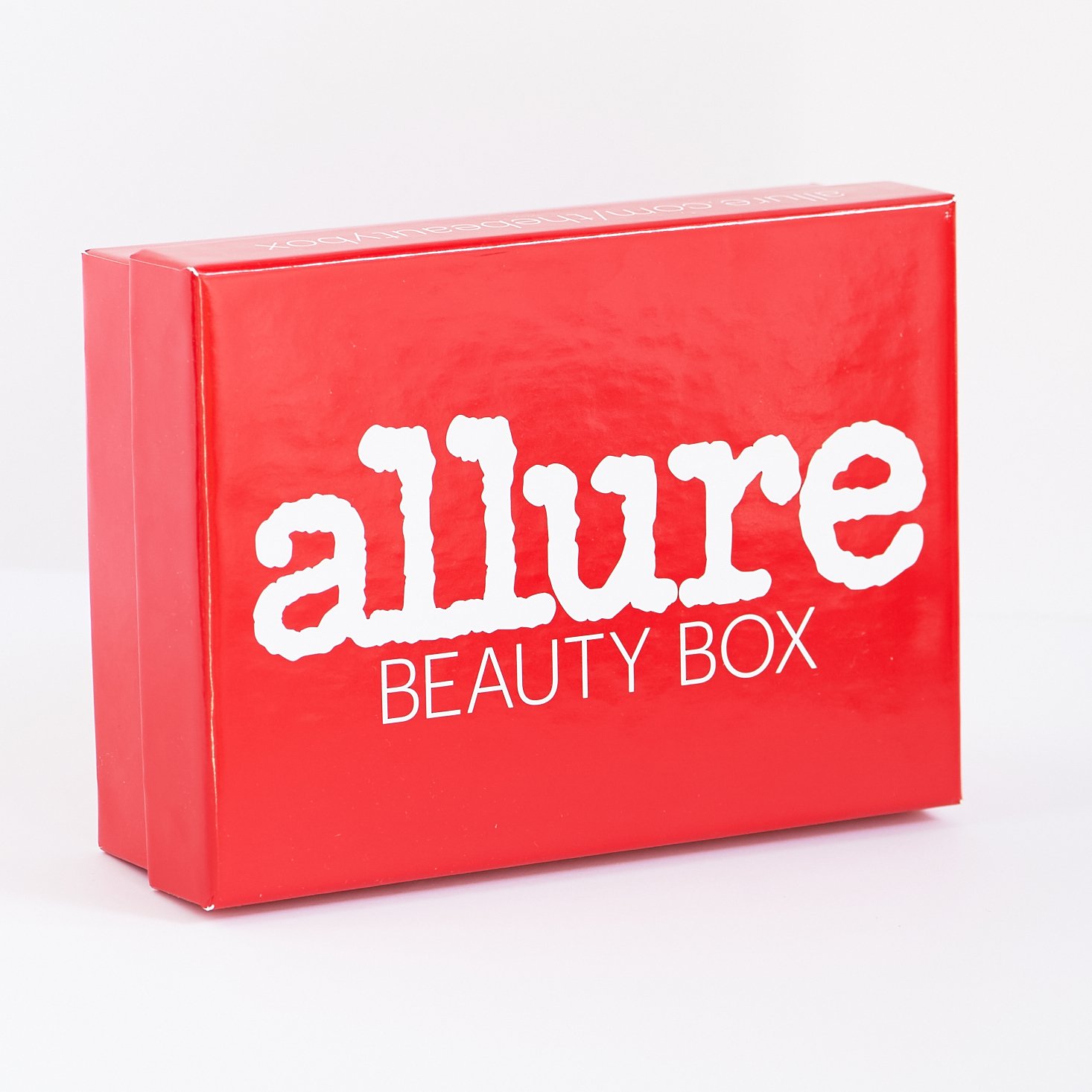 allure-beauty-box-october-2016-0001