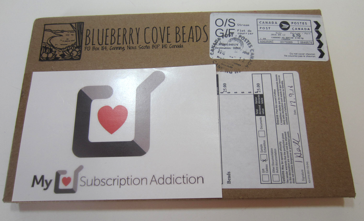 blueberry-cove-beads-september-2016-box