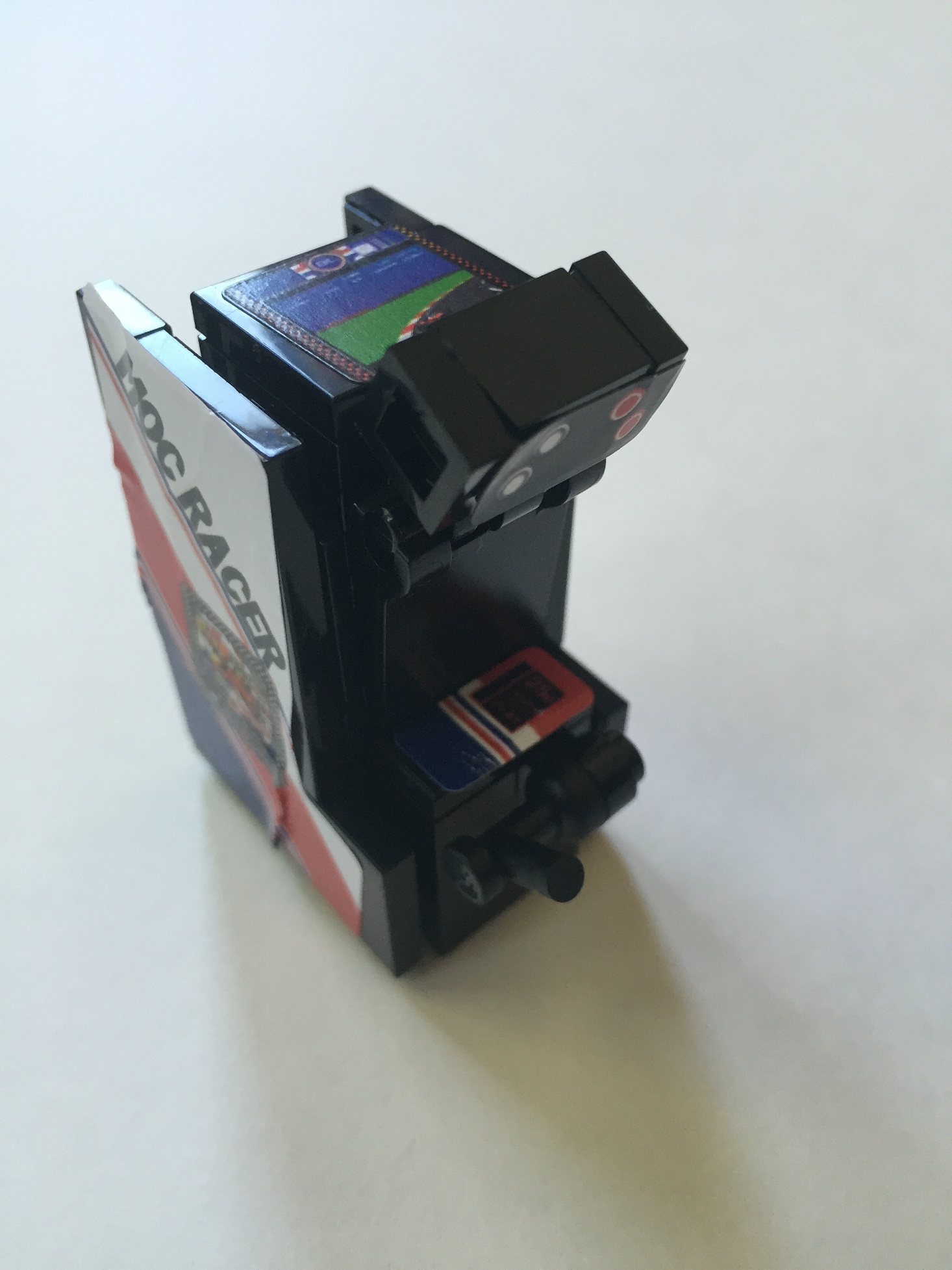 brick-loot-october-2016-arcade3