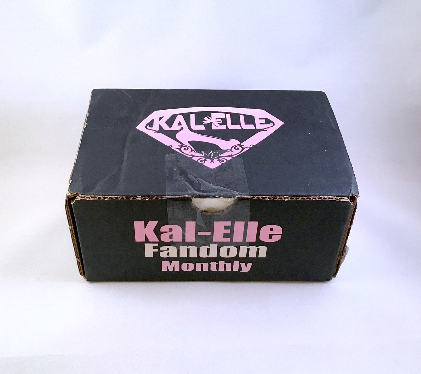 kal-elle-october-2016-box