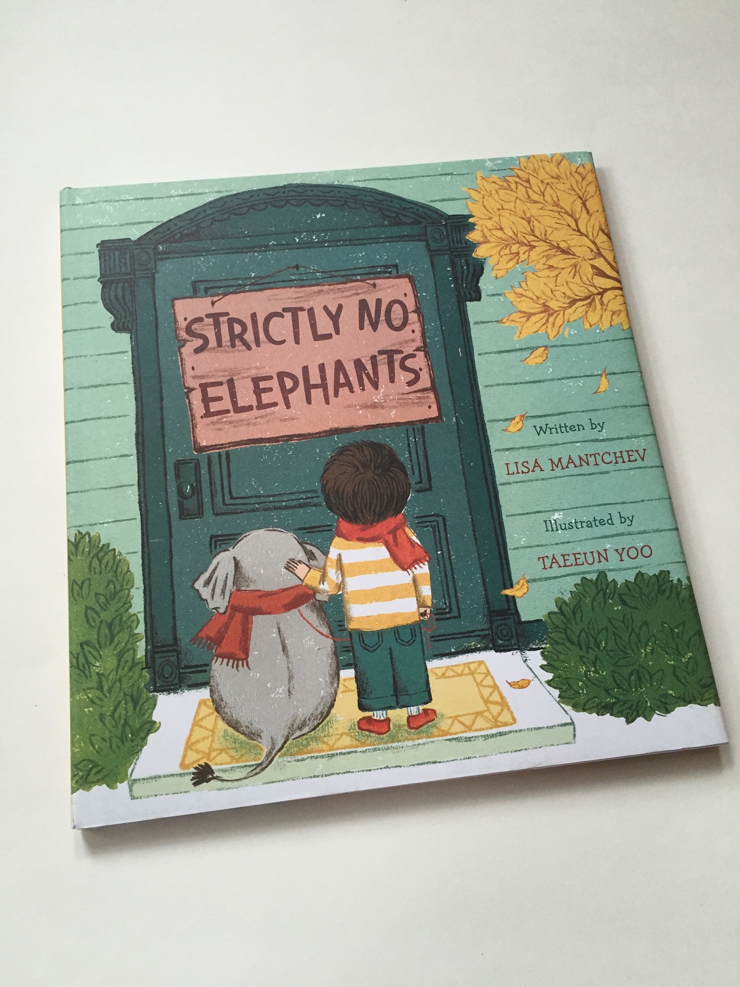 lil-bear-book-club-october-2016-elephant