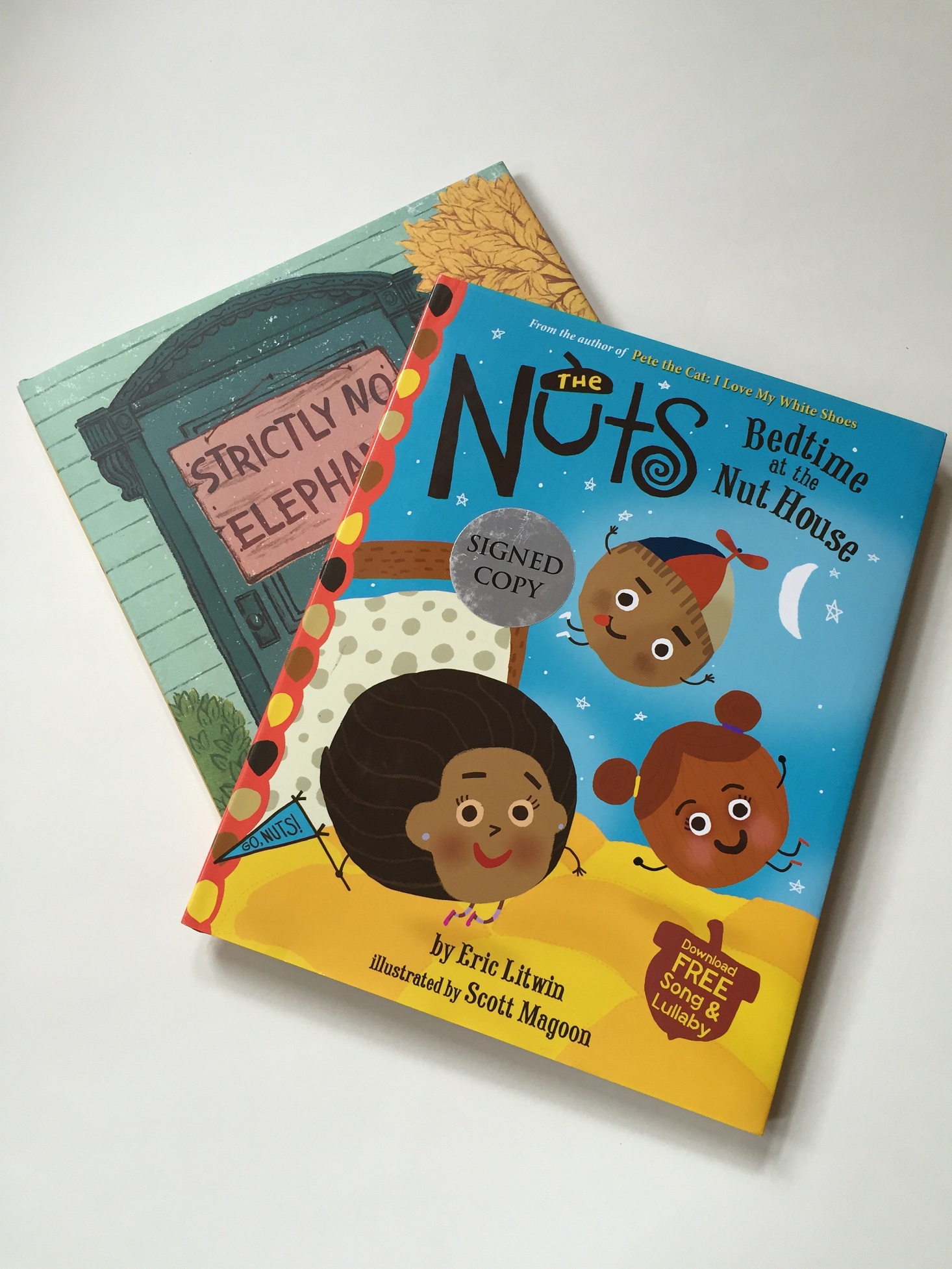 lil-bear-book-club-october-2016-review