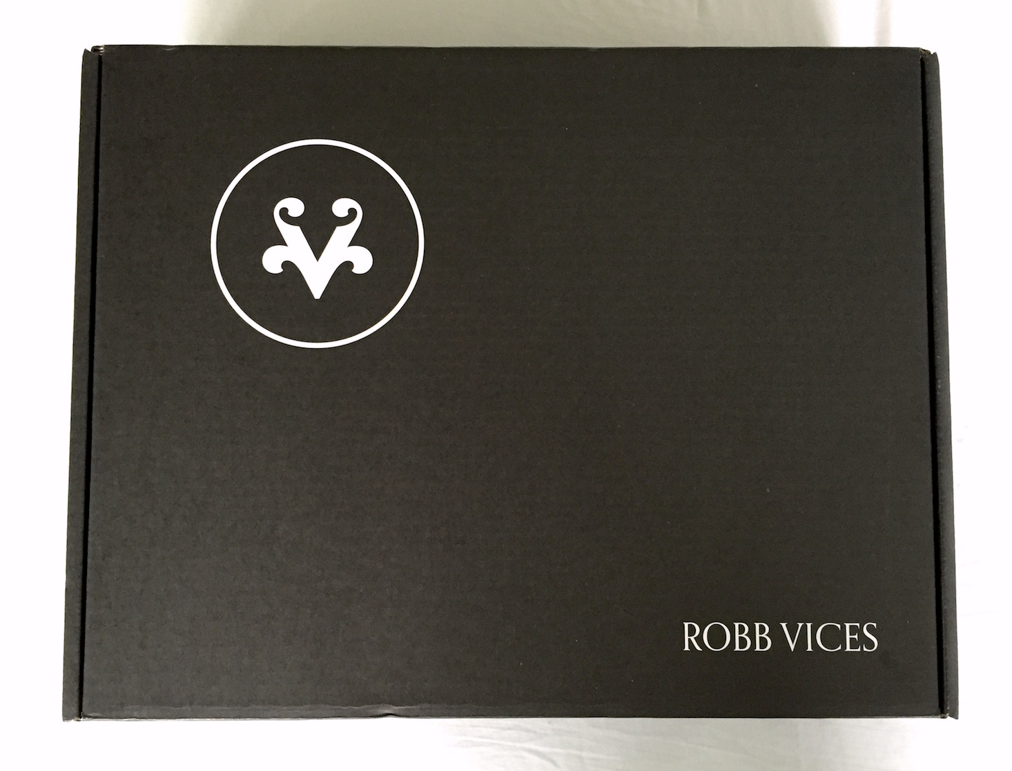 robb-vices-september-2016-box