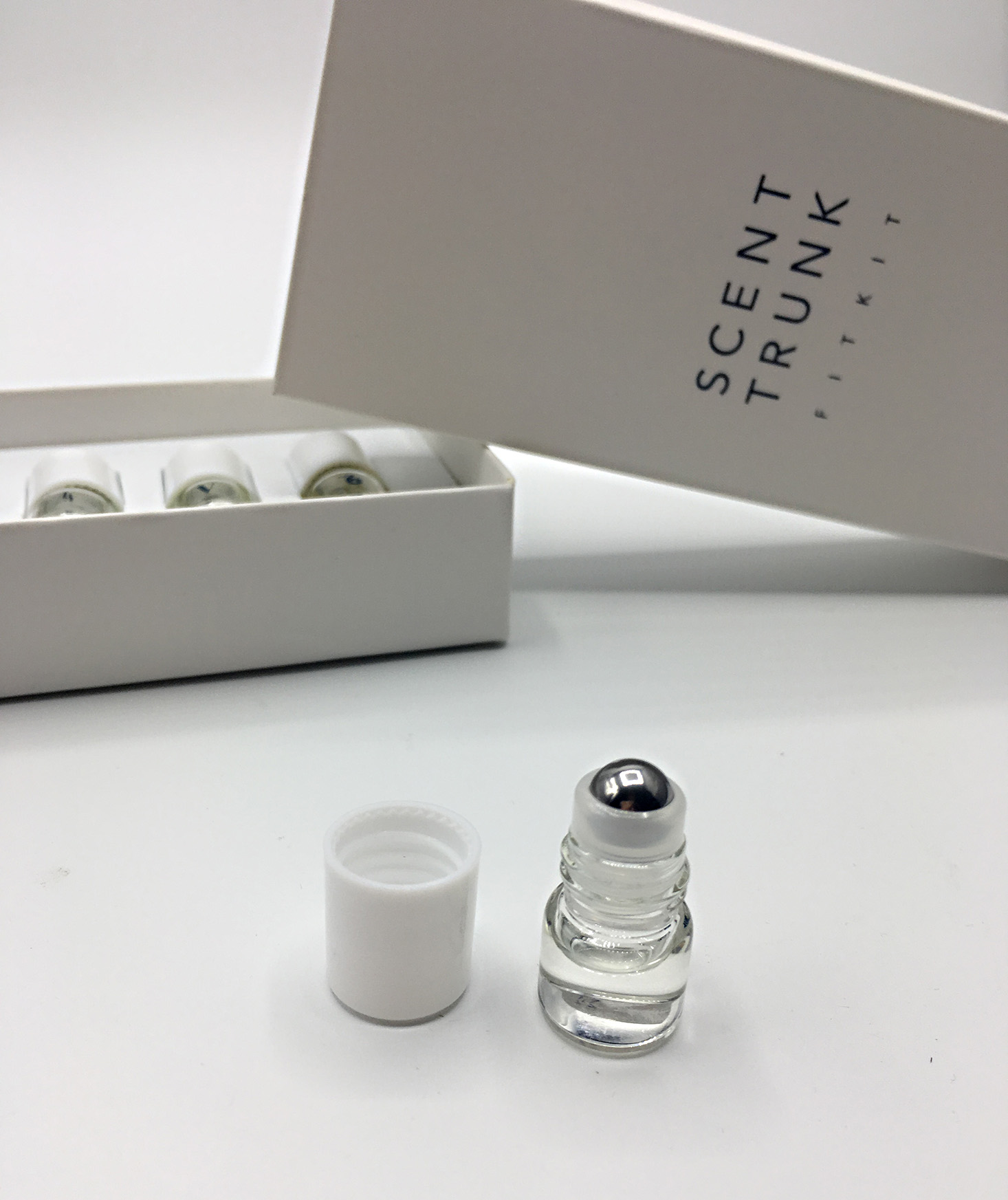 scent-trunk-september-2016-perfume-vial