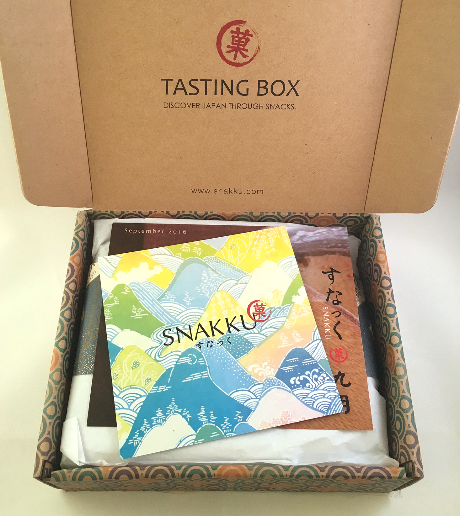 snakku-tasting-box-september-2016-first-look1
