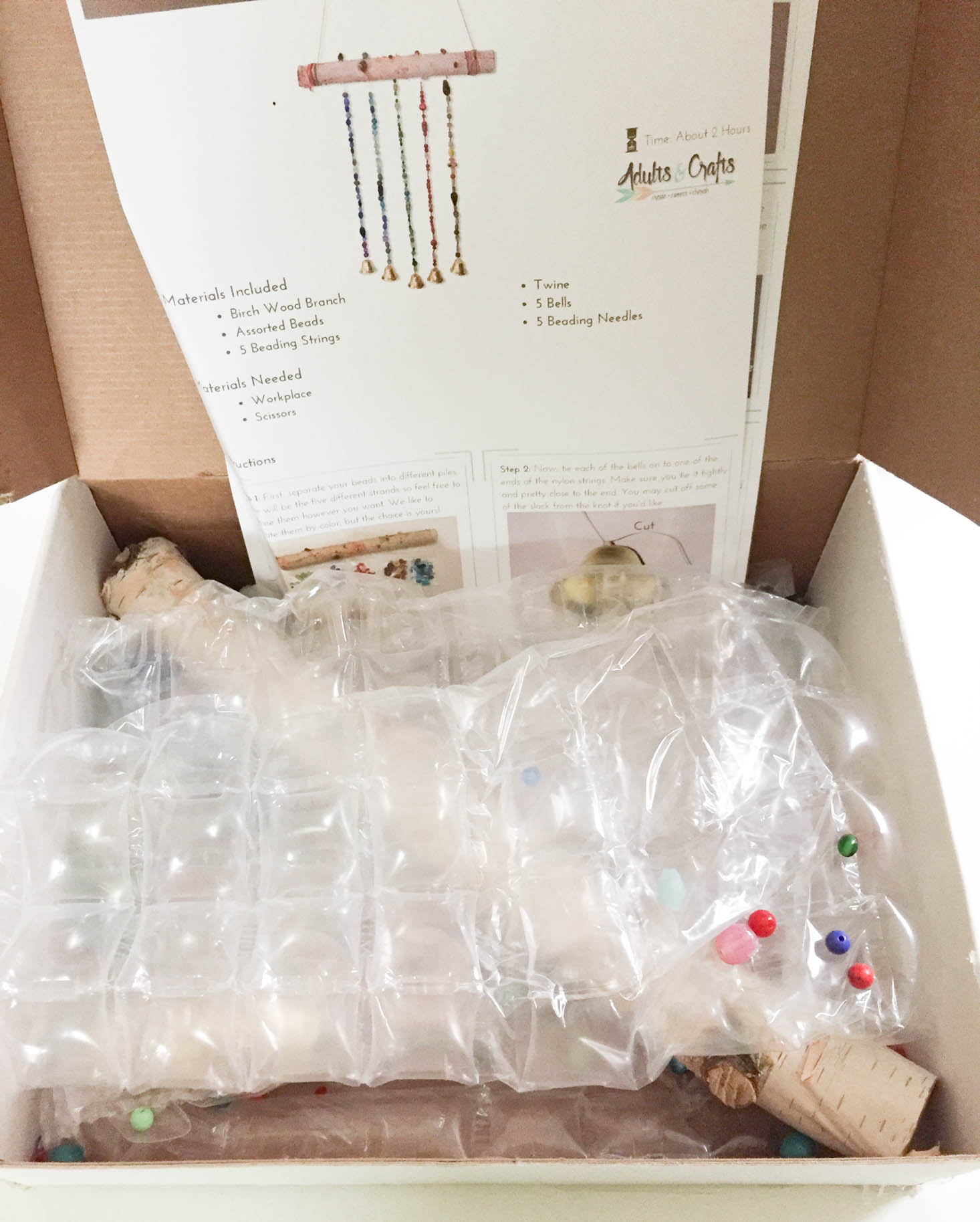 adults-crafts-september-2016-box-inside