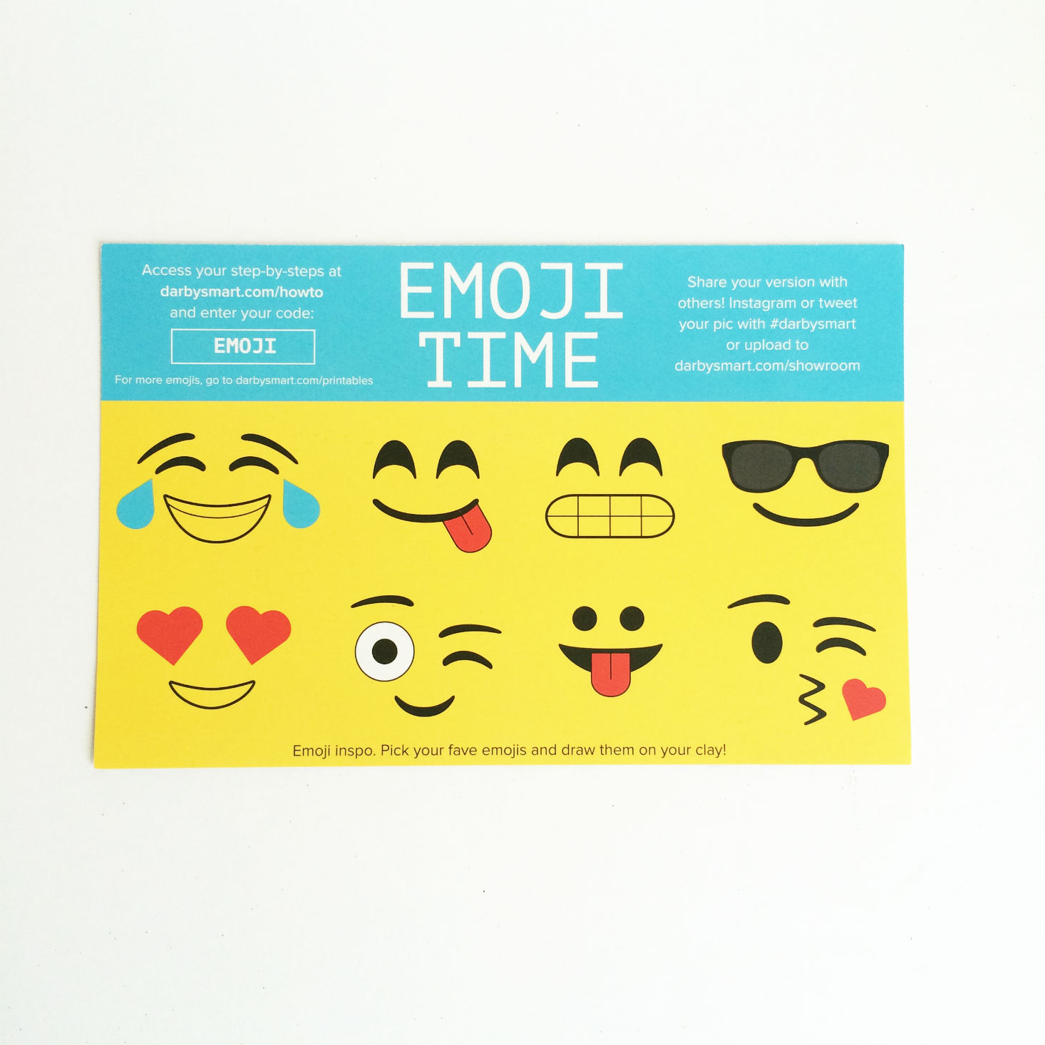 We're reviewing the emoji craft from the Darby Girl box from Darby Smart! 
