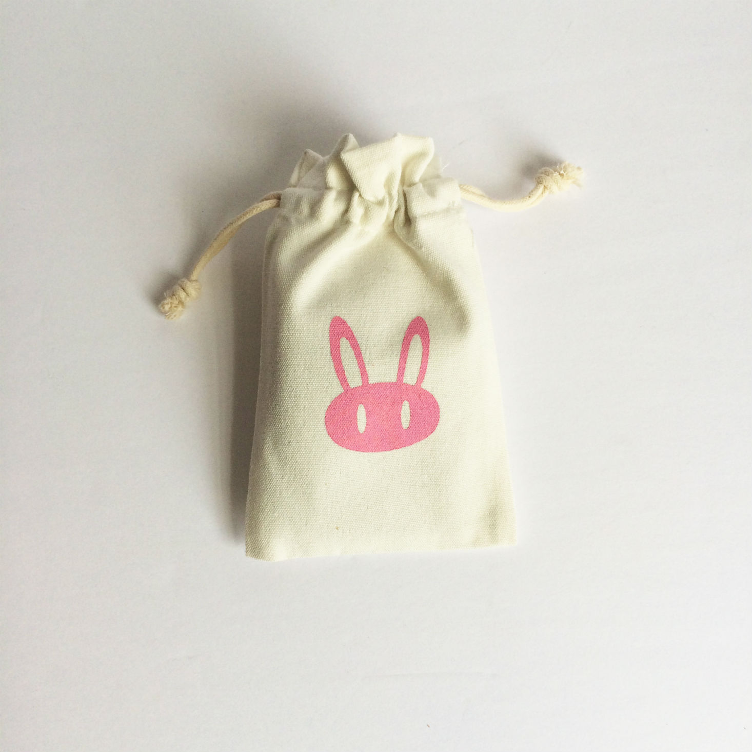 What's inside Fangirl Monthly's October box? Read our review to find out!