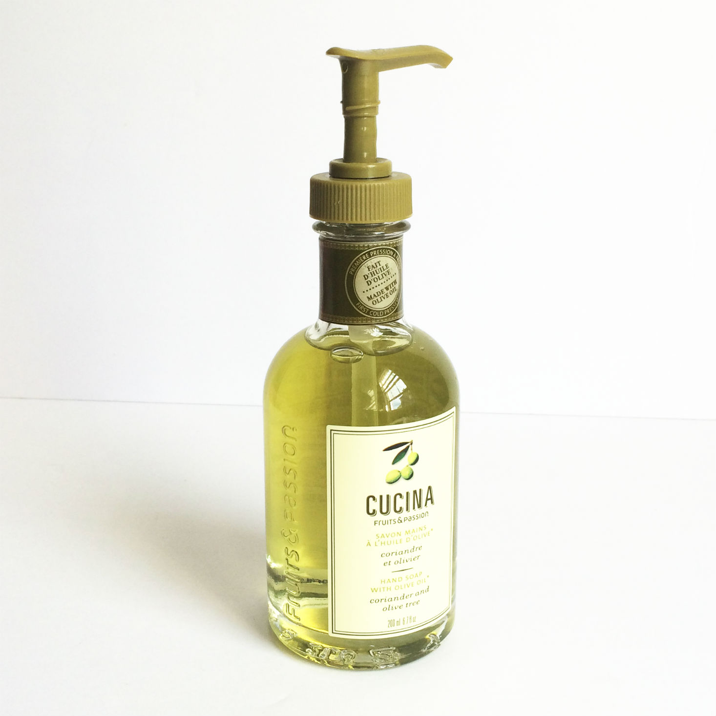 Check out our review of the fragrant finds in the October Fruits & Passion Live box!