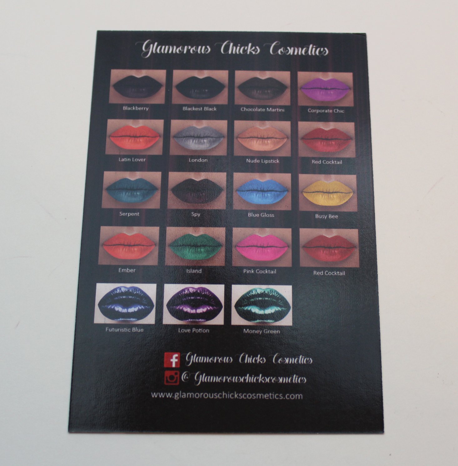 glamorous-chicks-beauty-box-october-2016-booklet-front