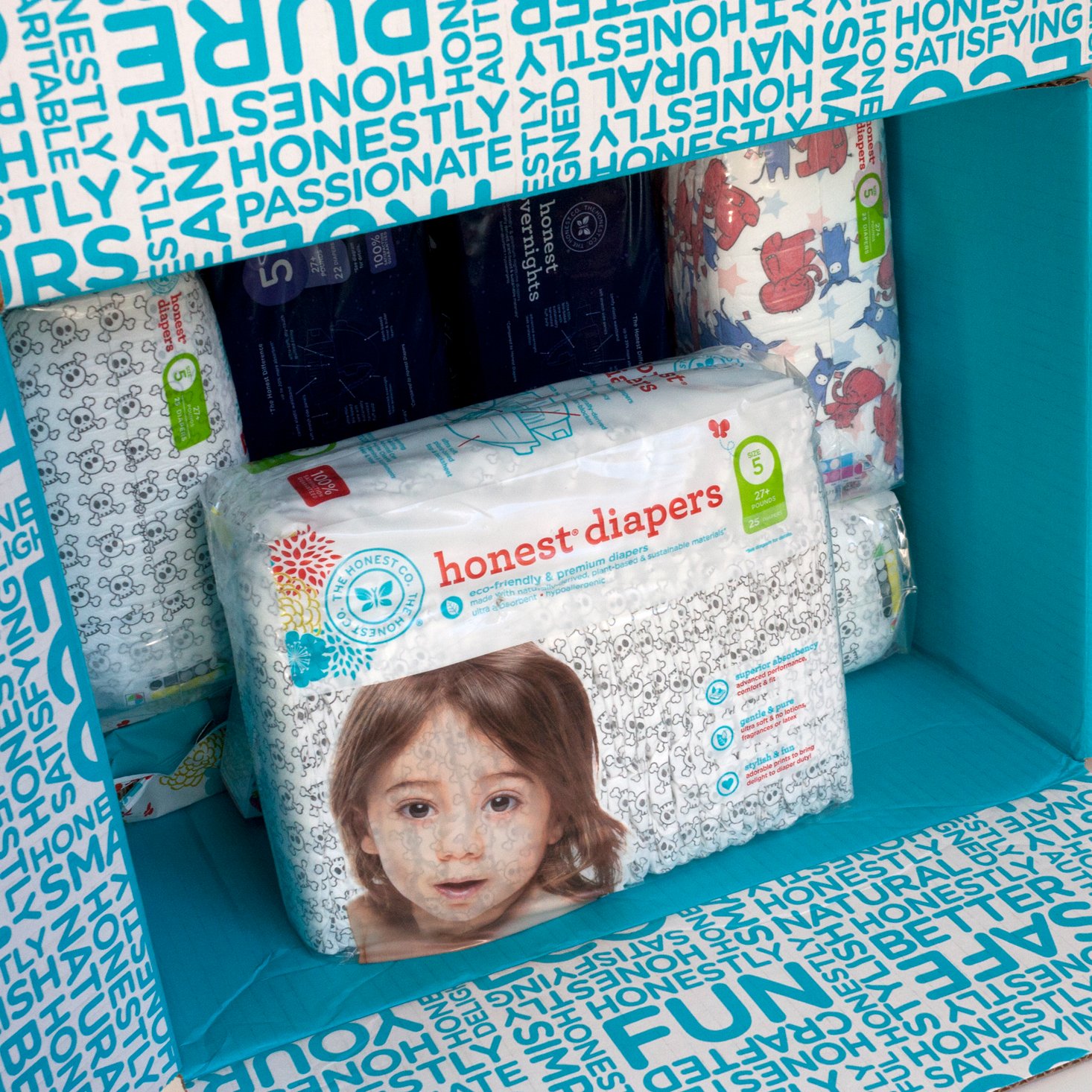 honest_co_diapers_and_wipes_bundle_october_2016_peek