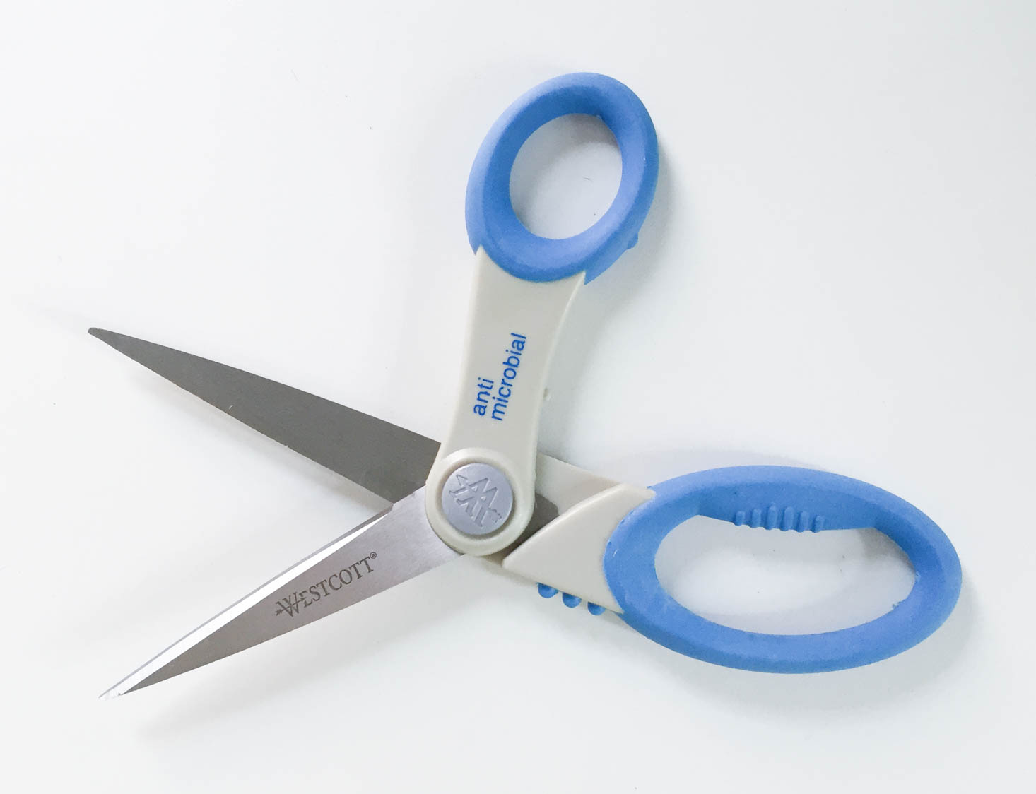mini-mystery-box-awesome-september-2016-scissors-2