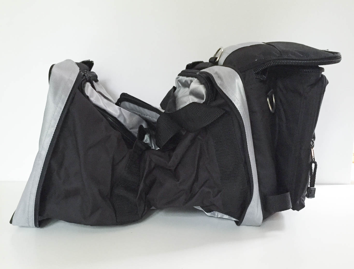 mystery-box-awesome-september-2016-duffel-2