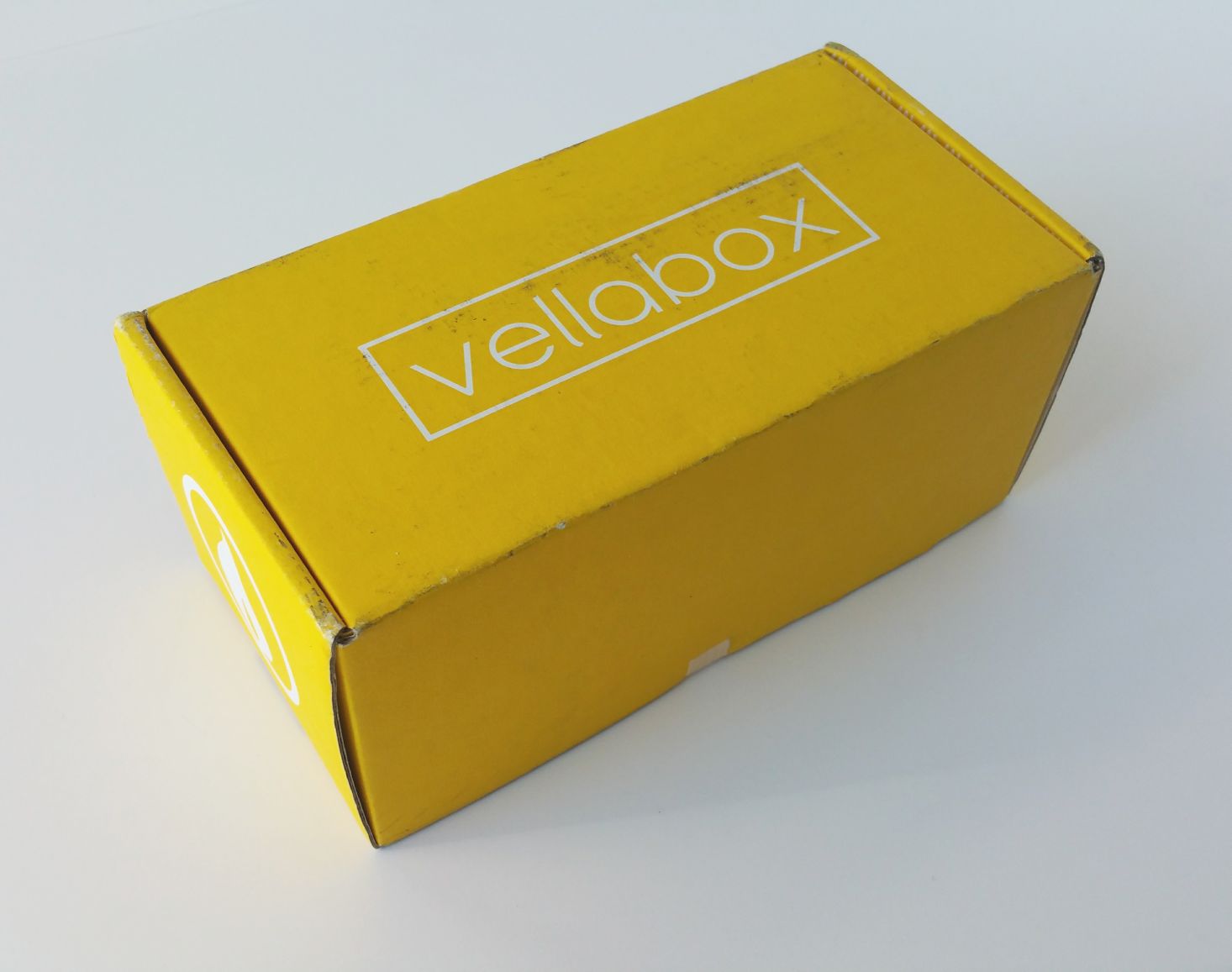 Vellabox Candle Subscription Review + Coupon – October 2016