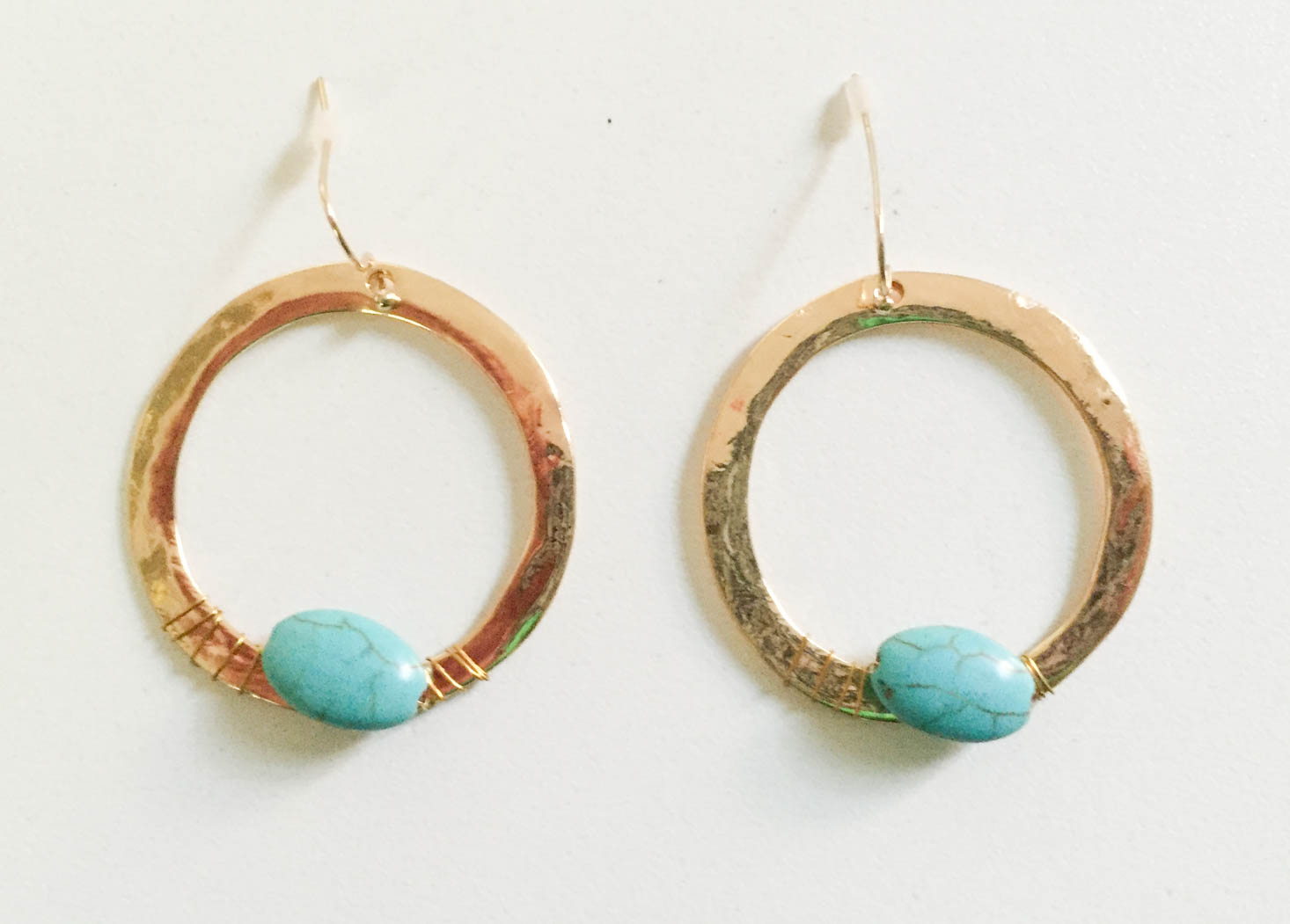 wantable-accessories-october-2016-earrings-2