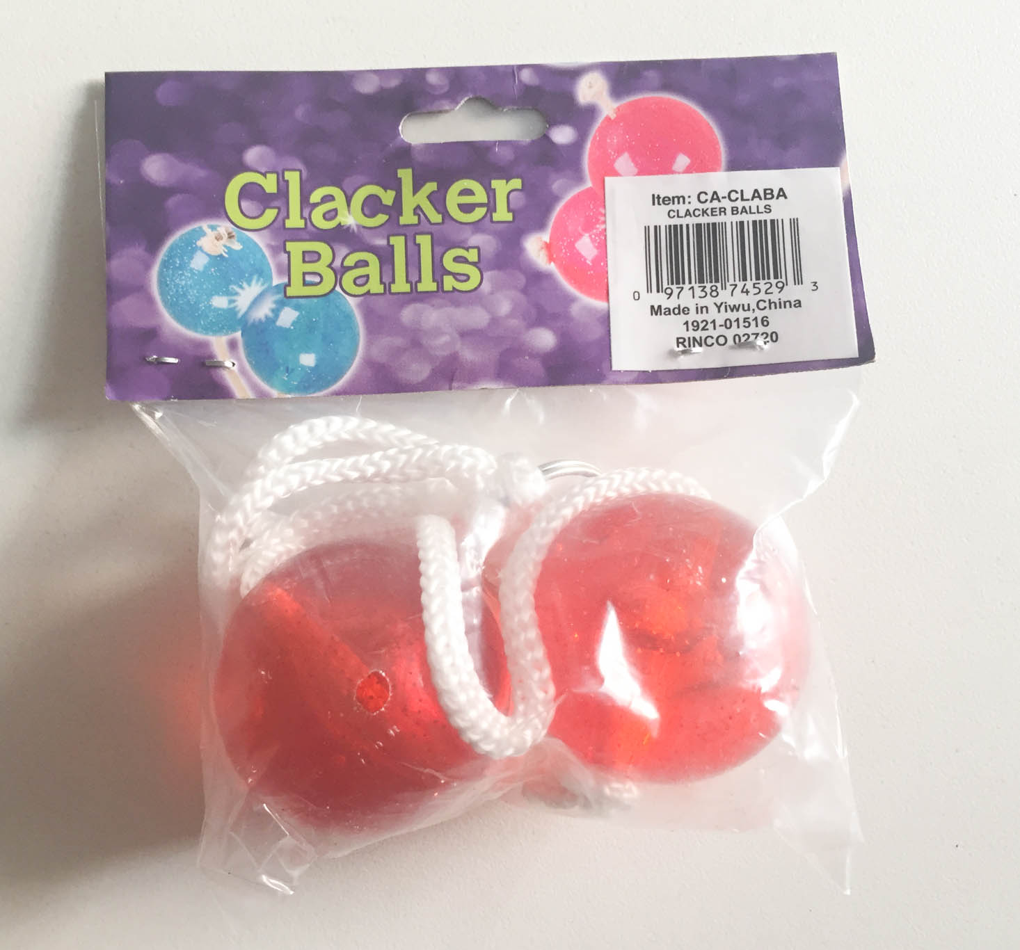 70s-retro-pop-box-november-2016-clackers