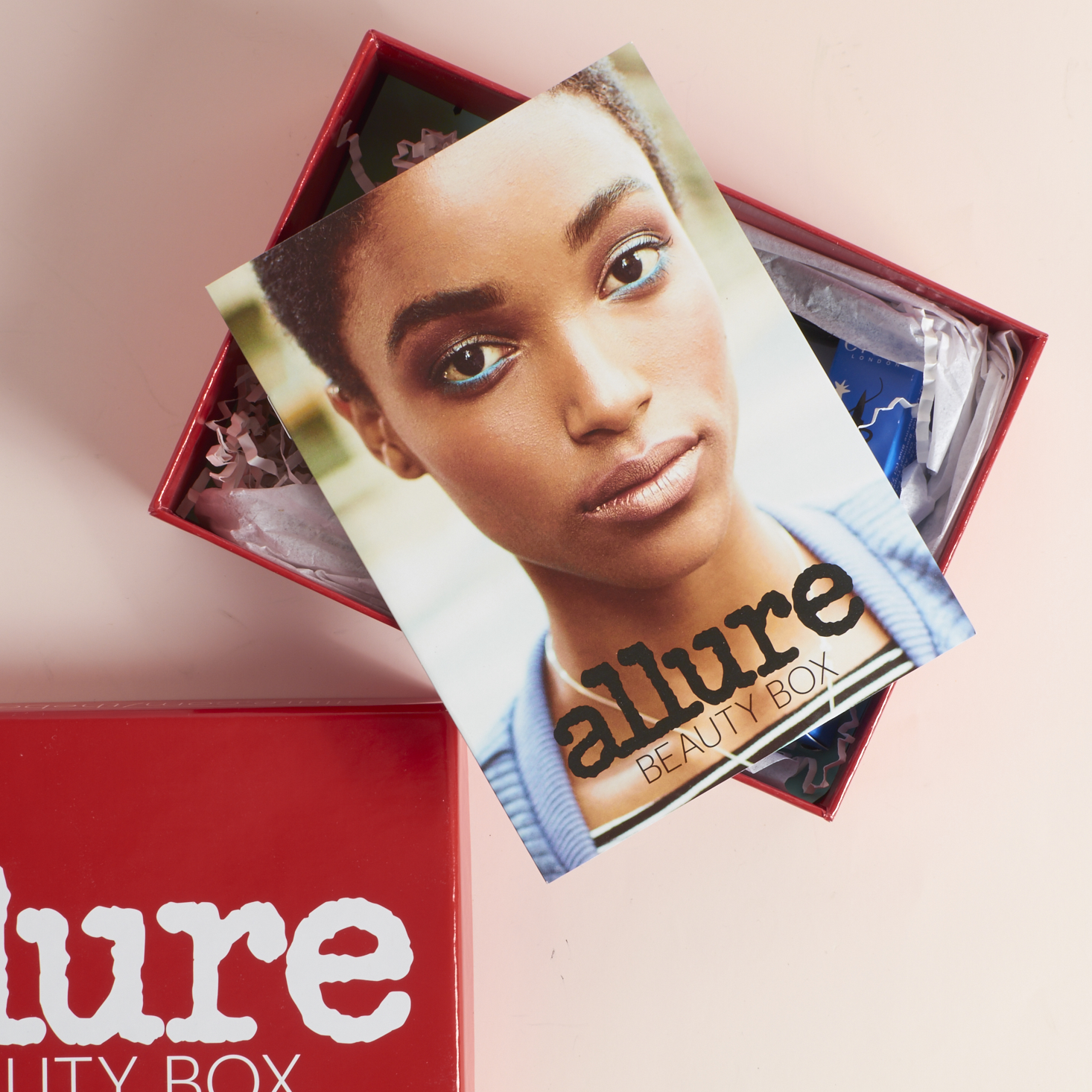 allure-beauty-box-v2-november-2016-0003