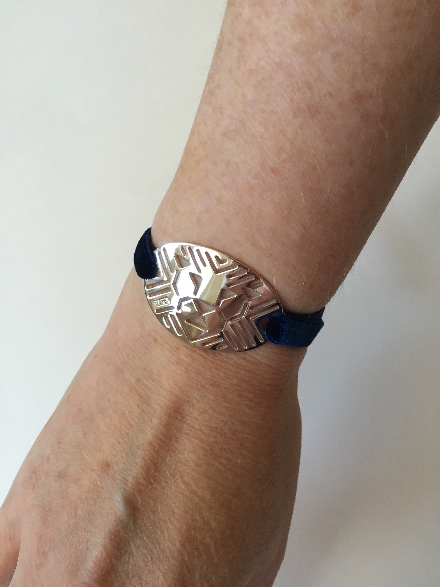 gift-izzy-october-2016-bracelet2