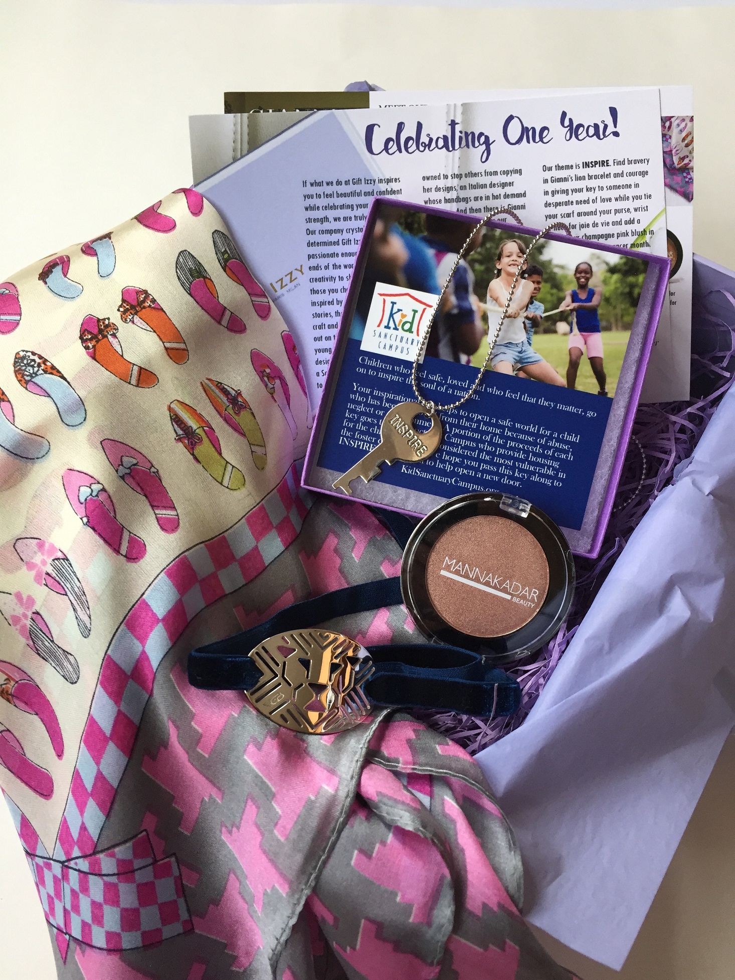 gift-izzy-october-2016-review2