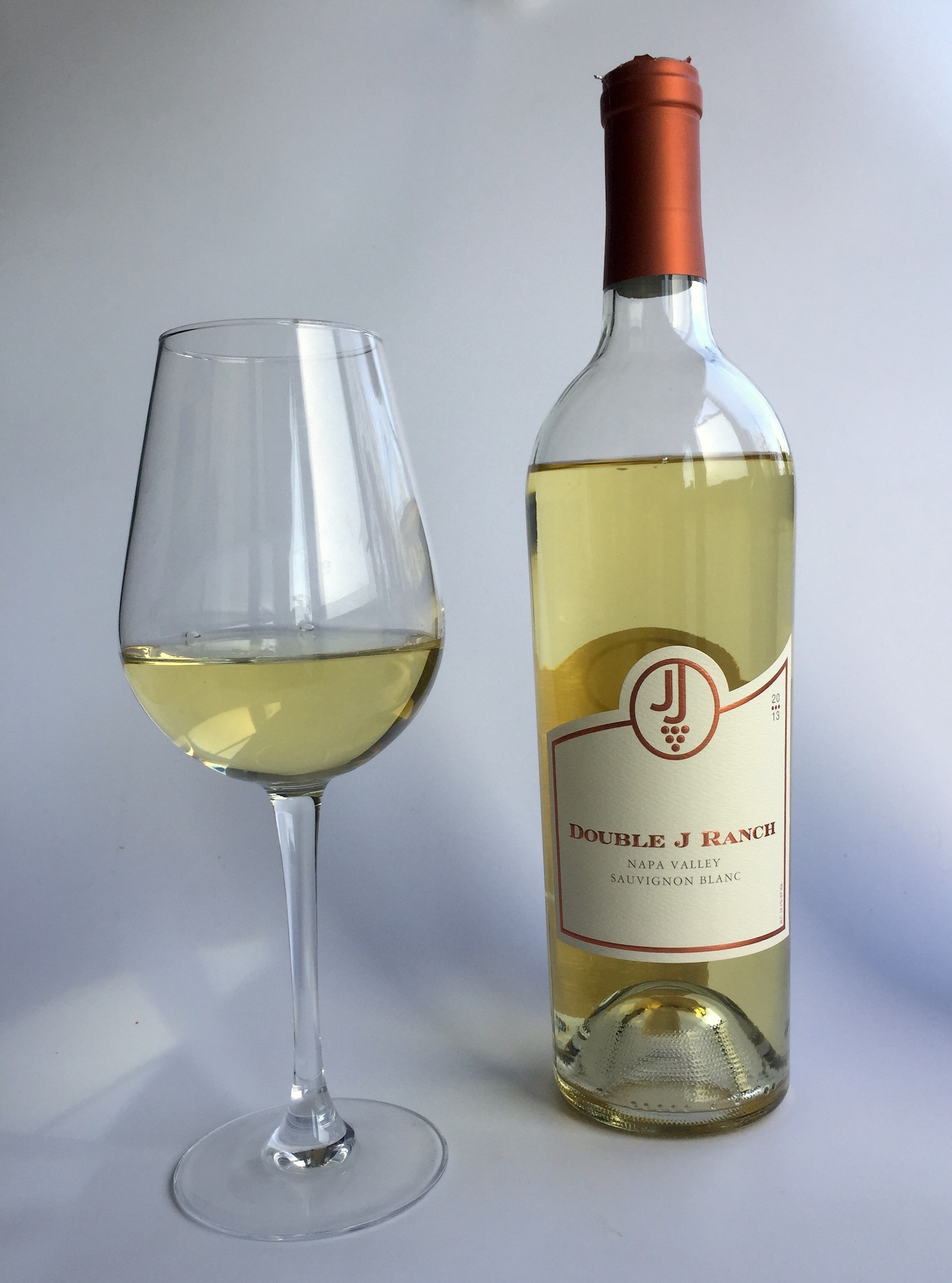 gold-medal-wine-club-october-2016-white-detail