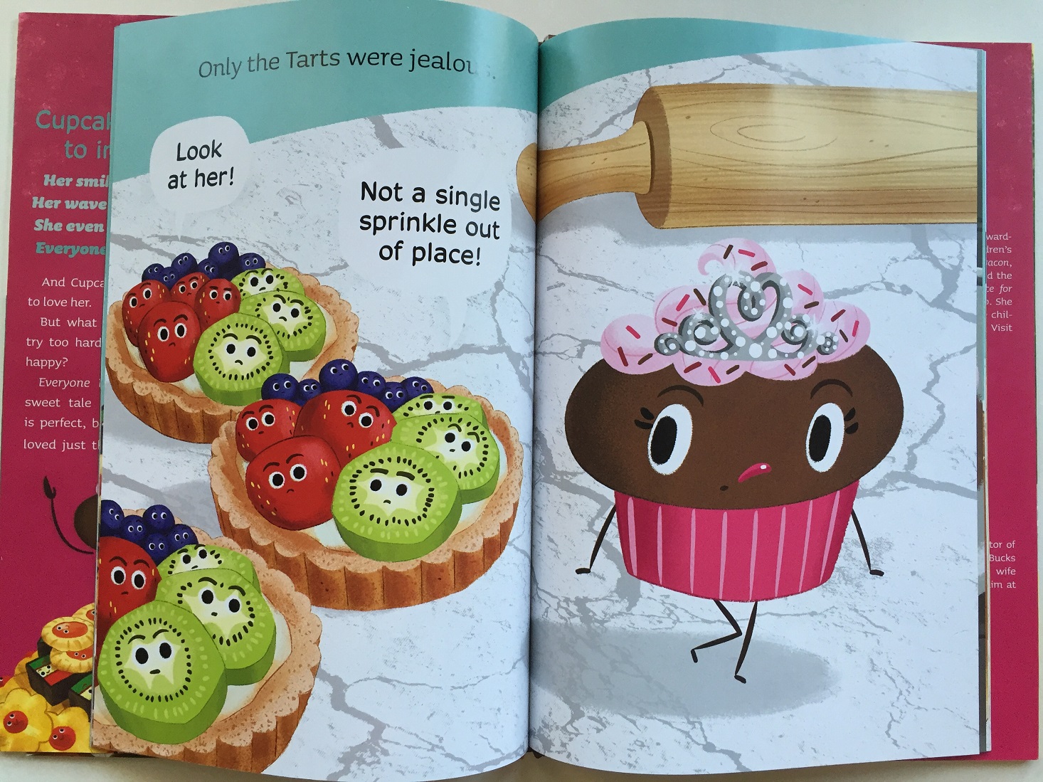 litjoy-october-2016-cupcake2