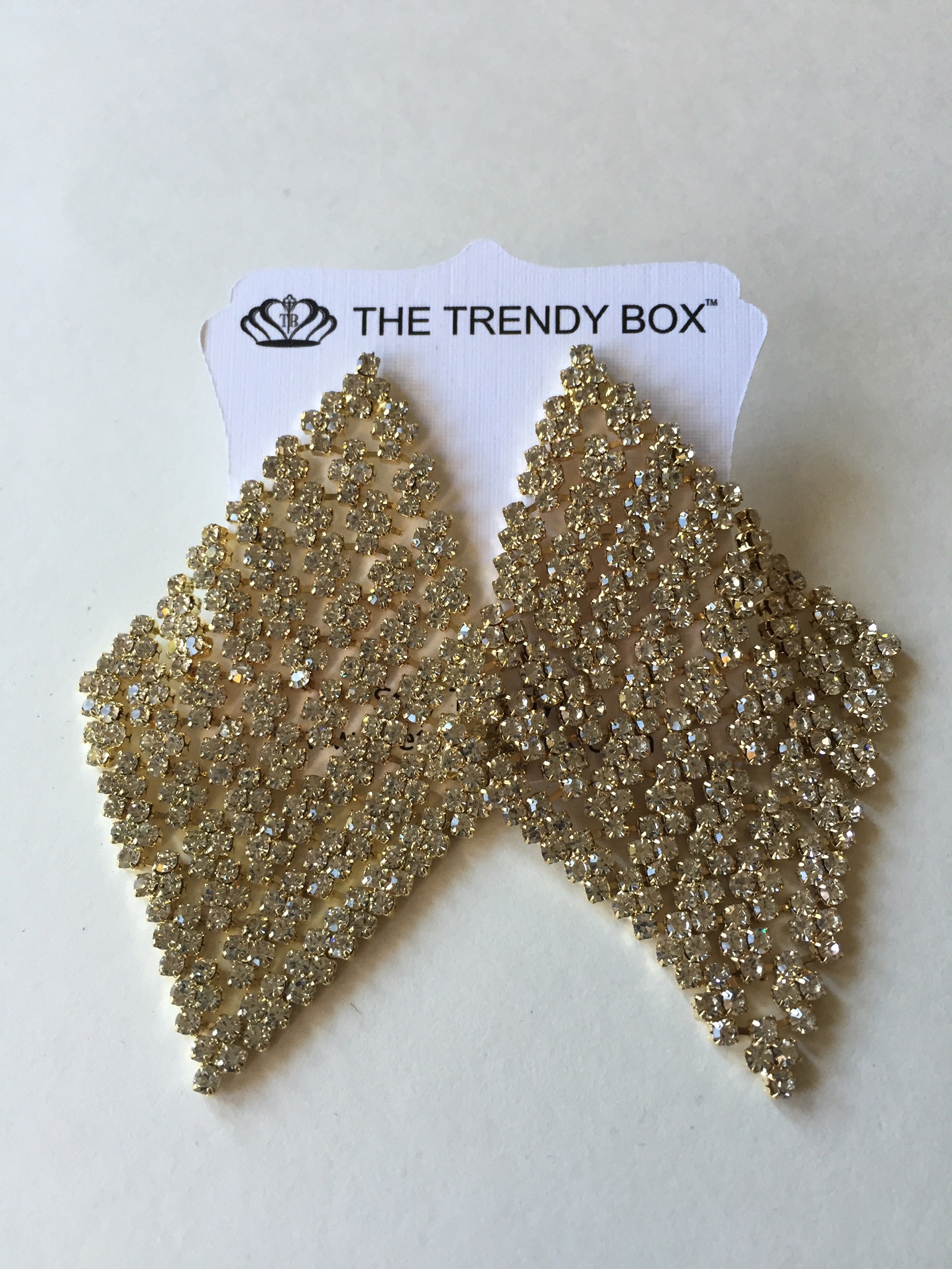 trendy-box-october-2016-crystal-earrings