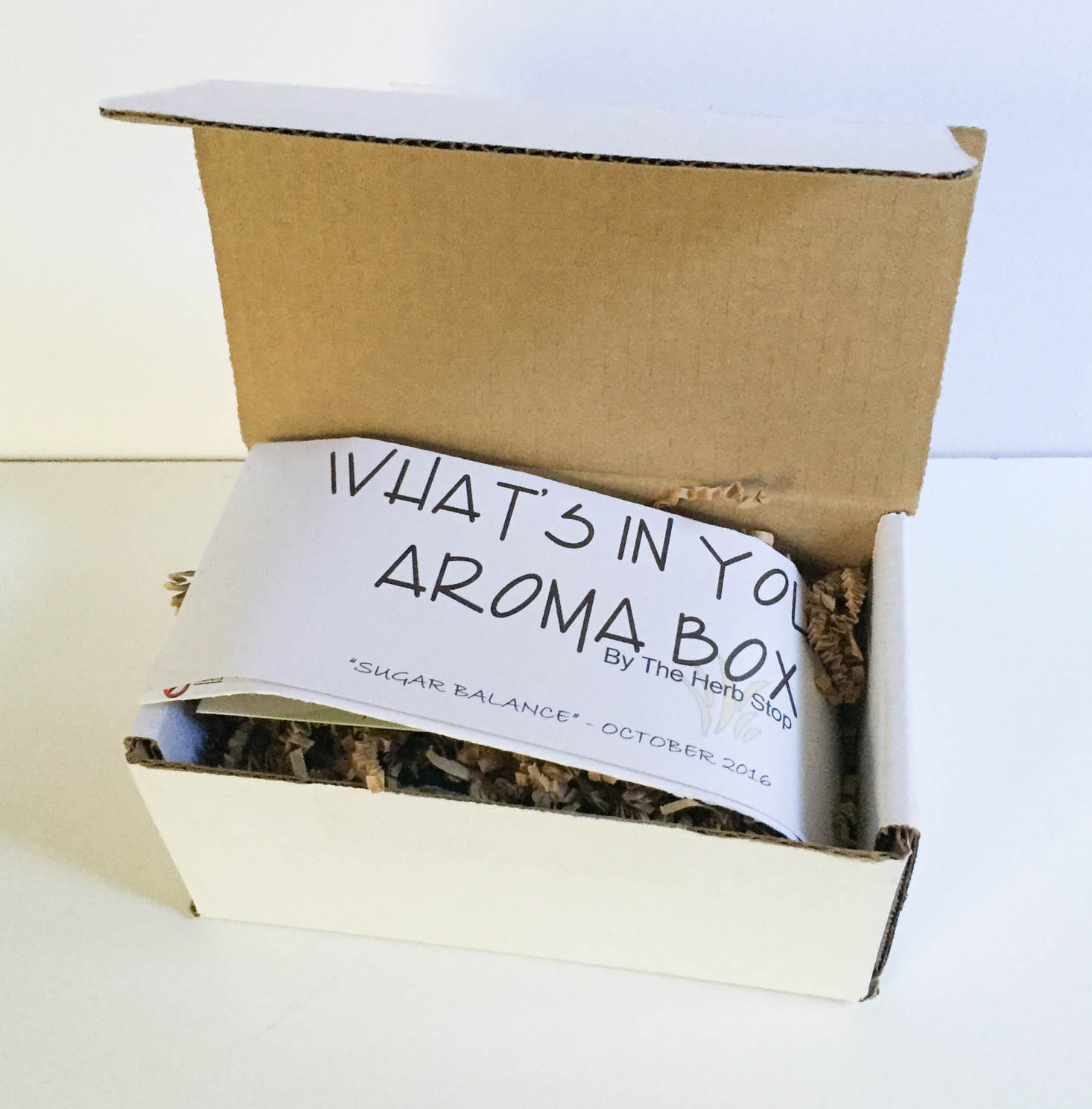 aroma-box-by-herb-stop-october-2016-box-inside