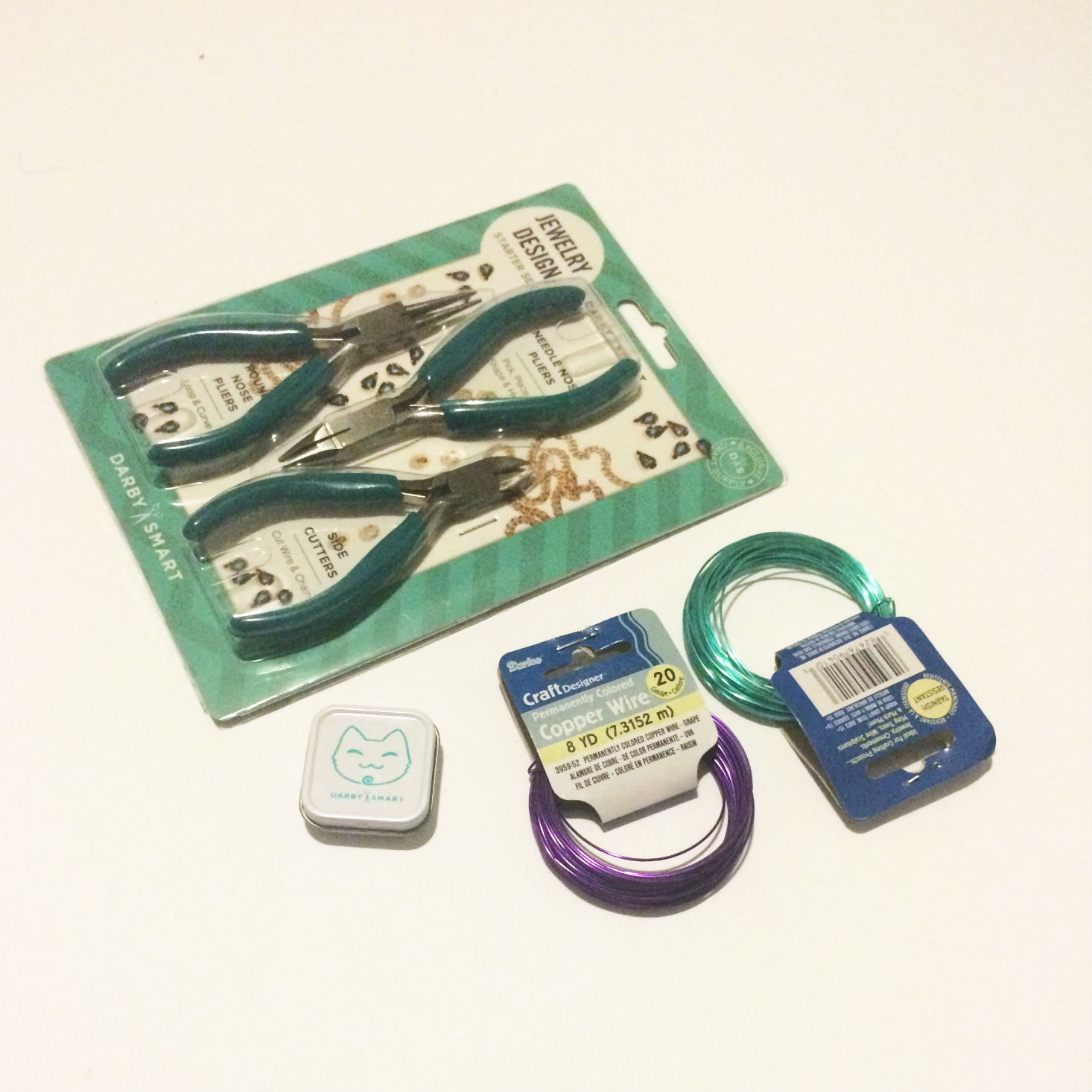 Read our review of this jewelry-making Darby Girl box! 