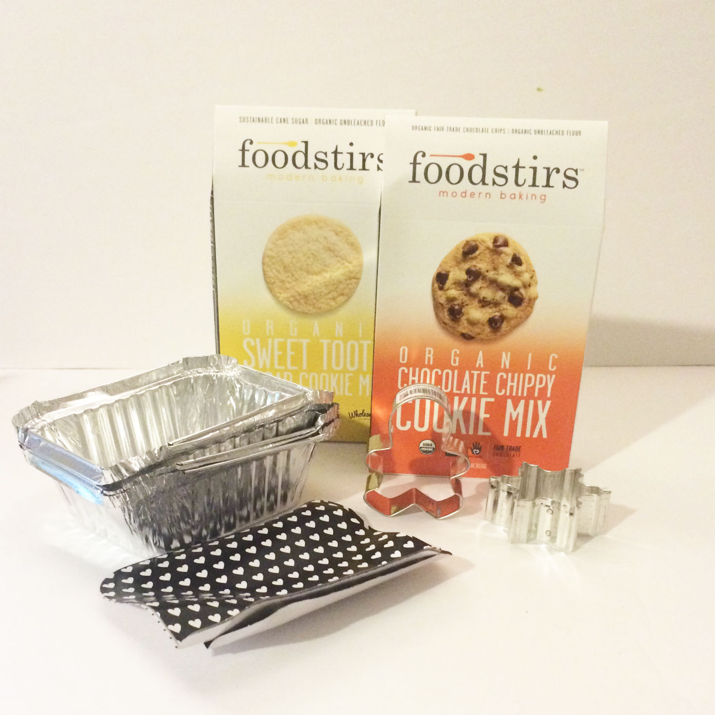 Check out our review for the Darby Smart Bake It Yourself box!