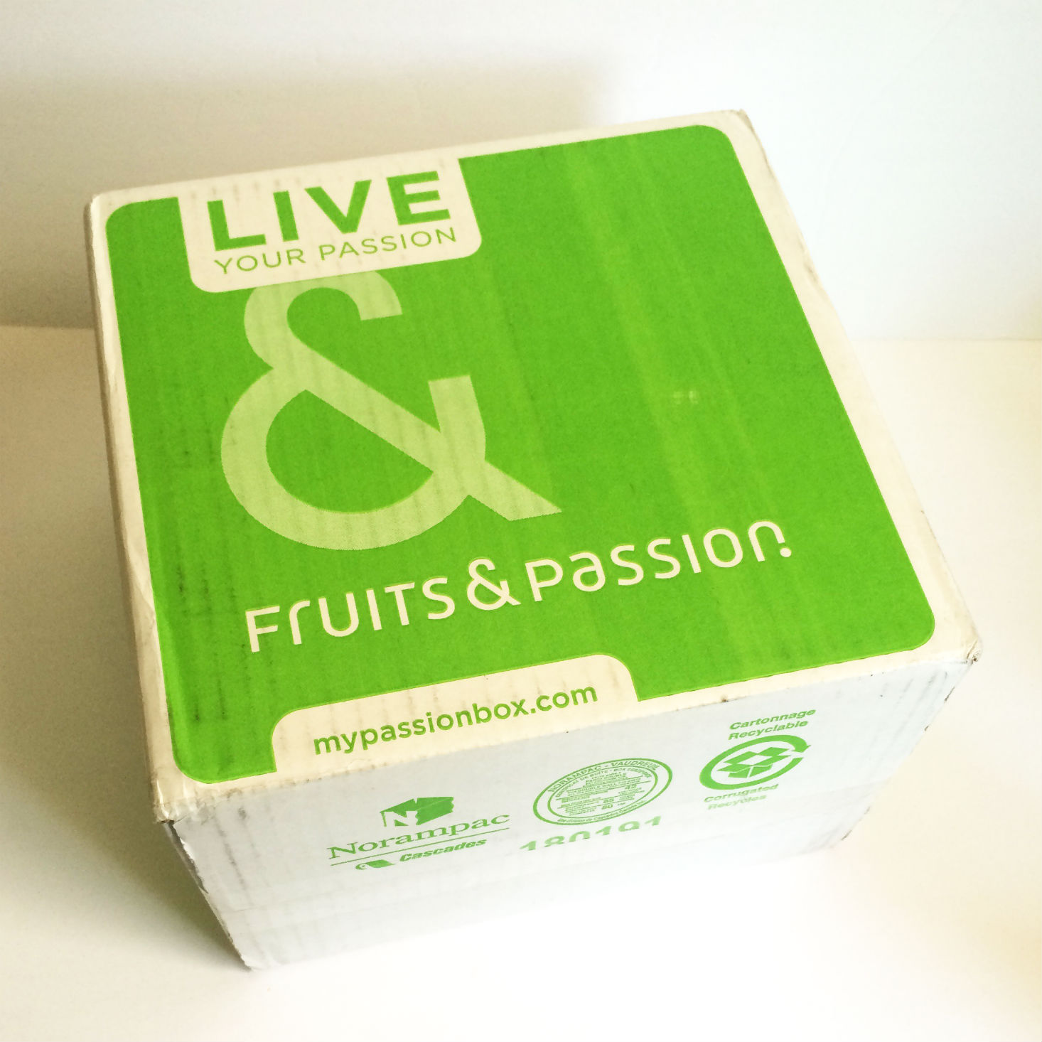 Fruits & Passion Live Subscription Box Review- November 2016