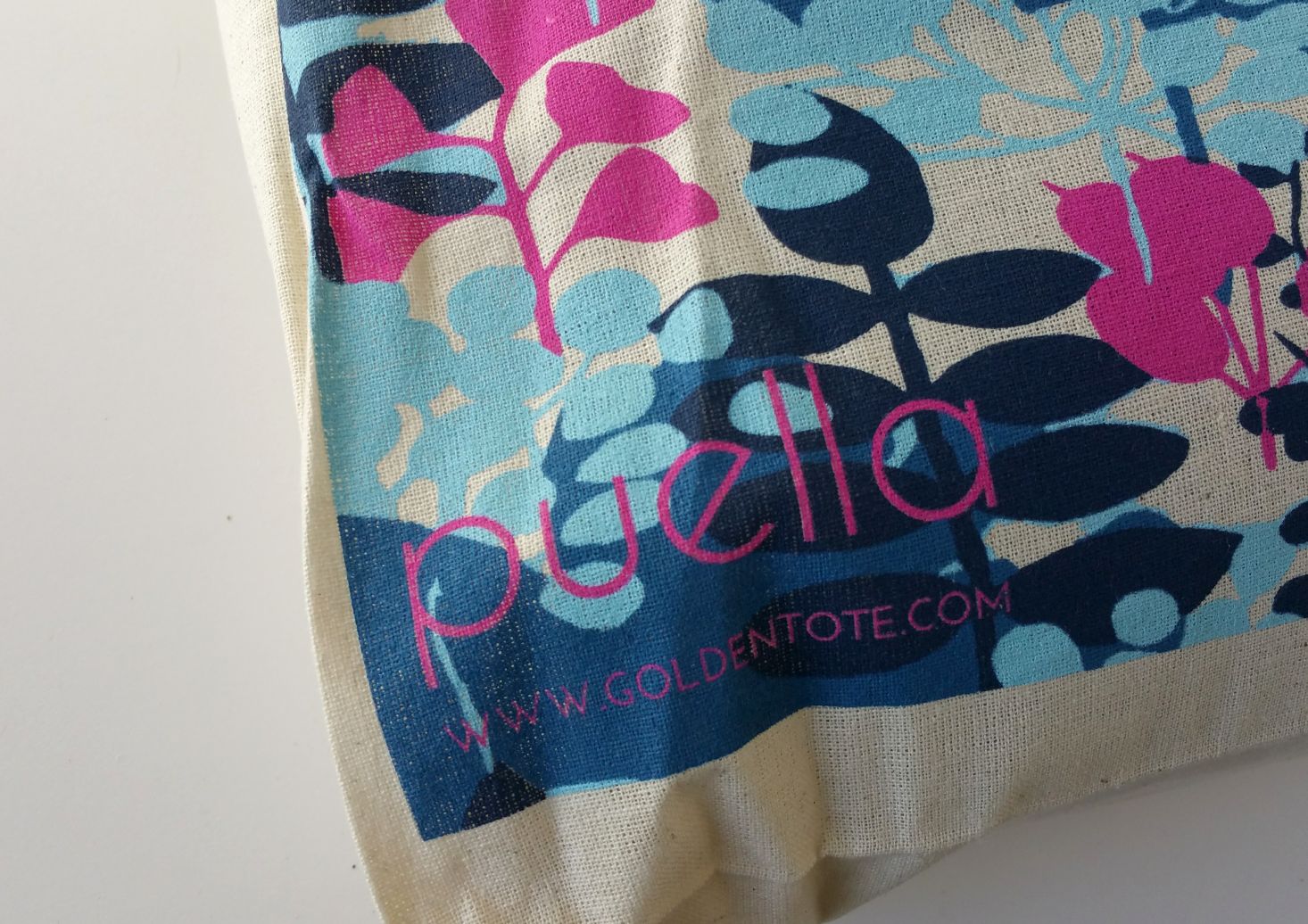 golden-tote-puella-fall-2016-tote2