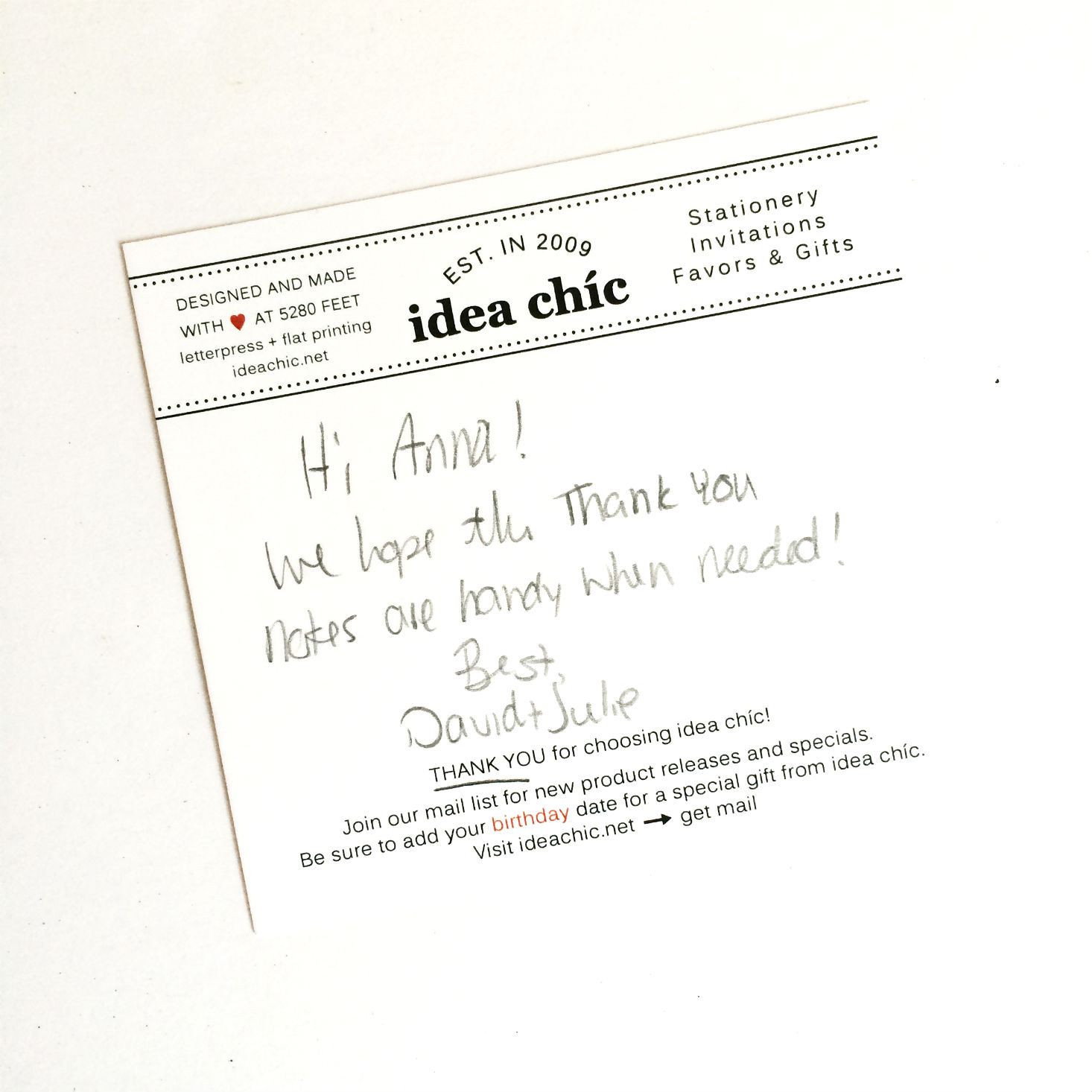 See what's inside the October 2016 Idea Chic Stationery Box Set in our review!